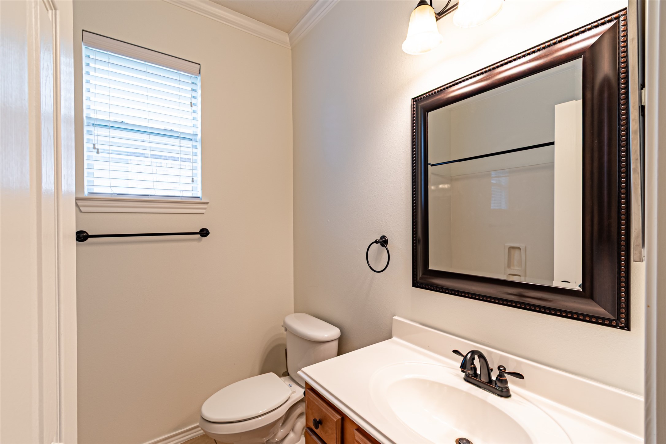 17911 Serene Shore Drive Property Photo 37