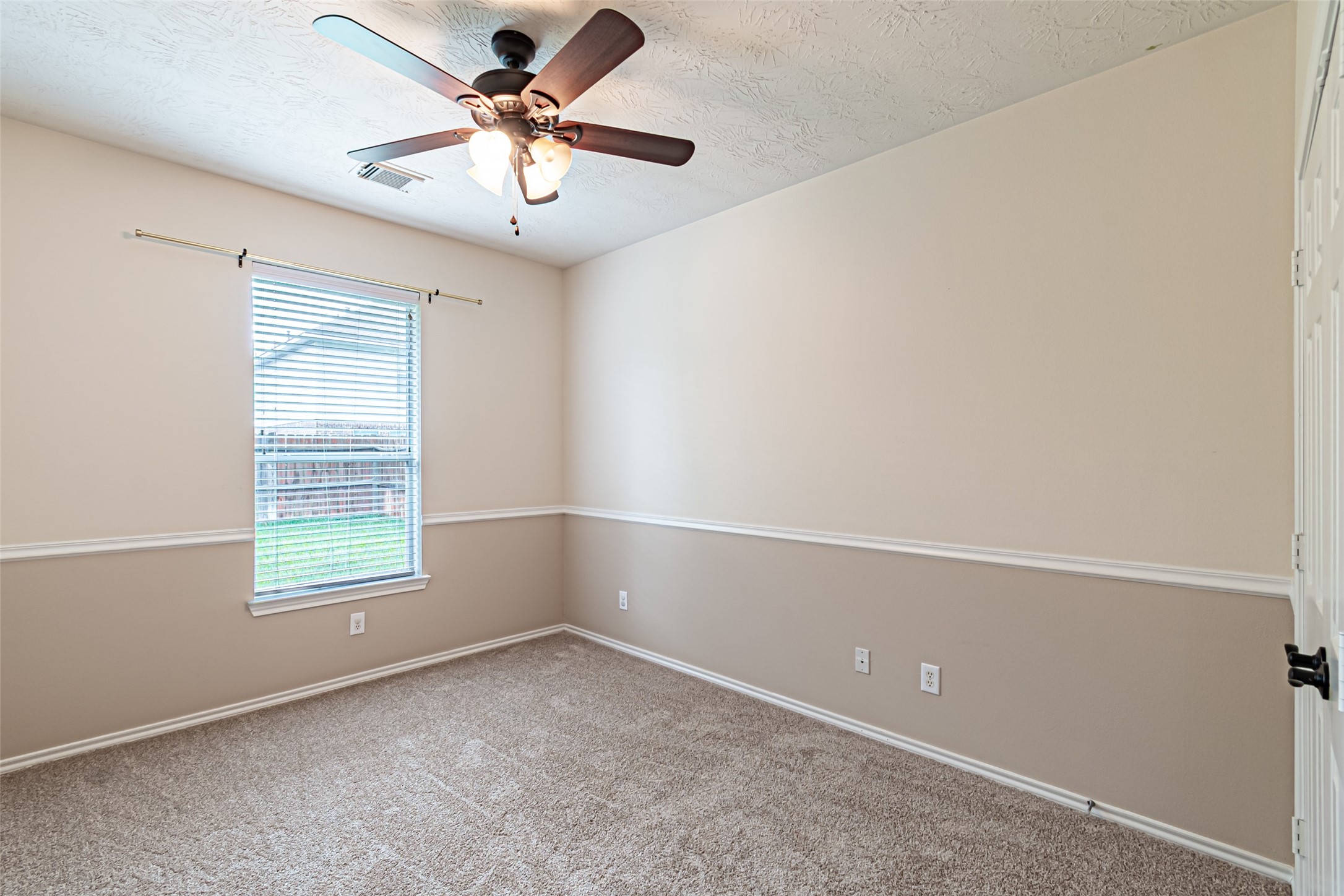 17911 Serene Shore Drive Property Photo 40