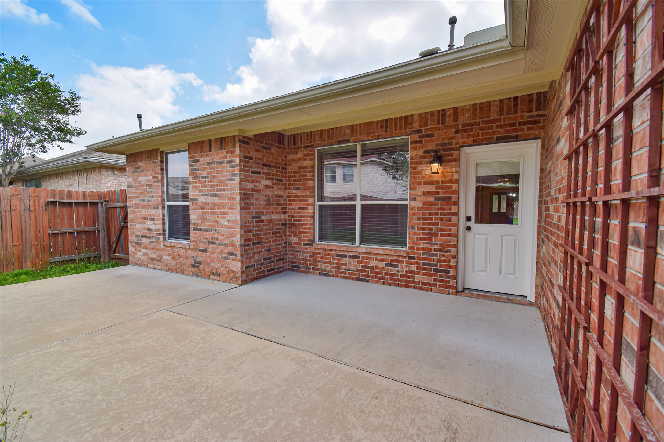 17911 Serene Shore Drive Property Photo 42