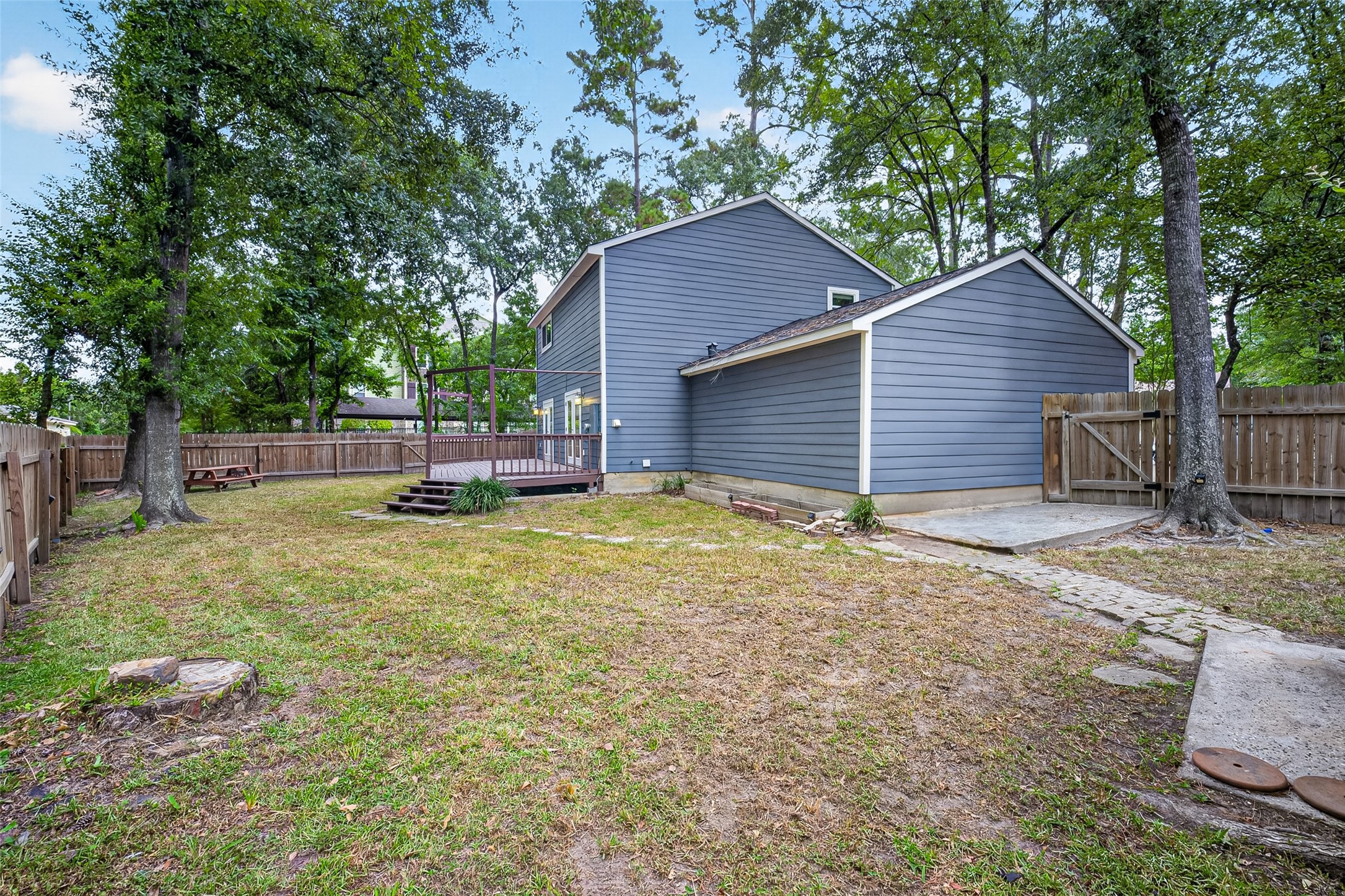 2716 Echo Street Property Photo 45