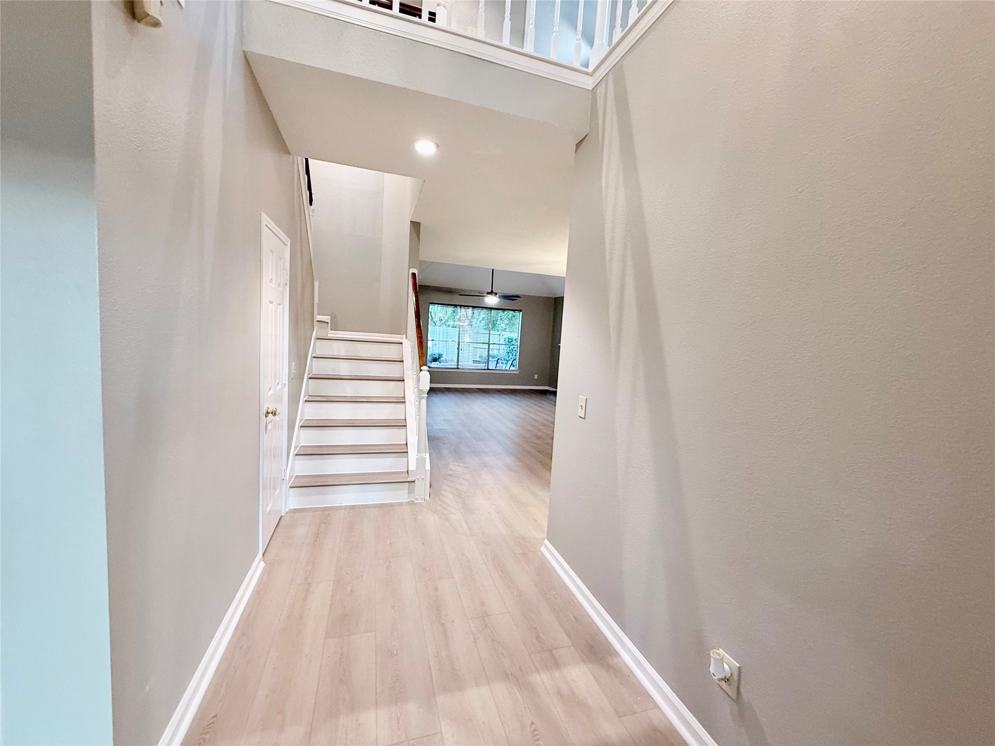 2915 Veva Drive Property Photo 8
