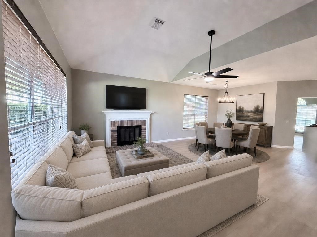 2915 Veva Drive Property Photo 11