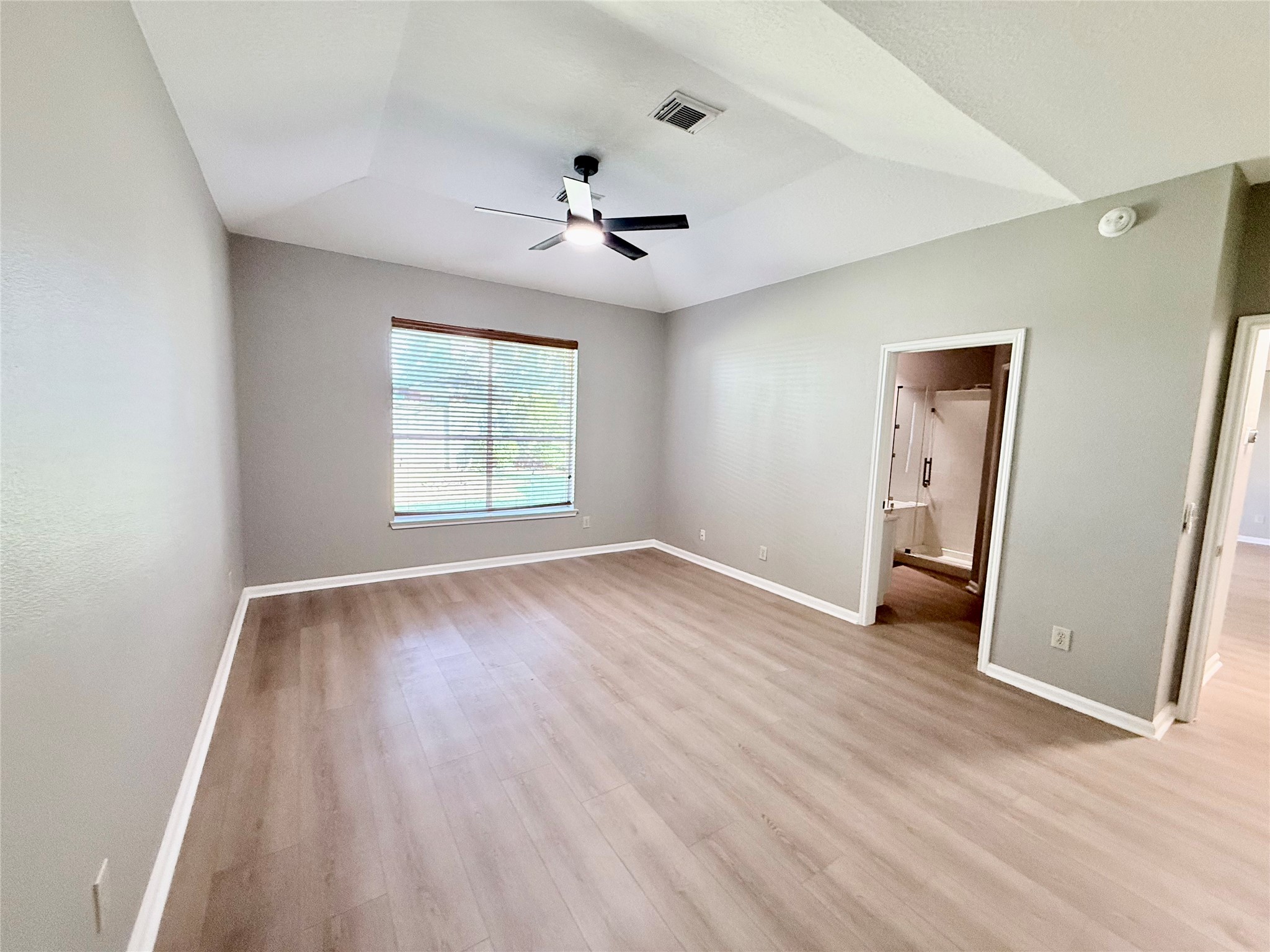 2915 Veva Drive Property Photo 18