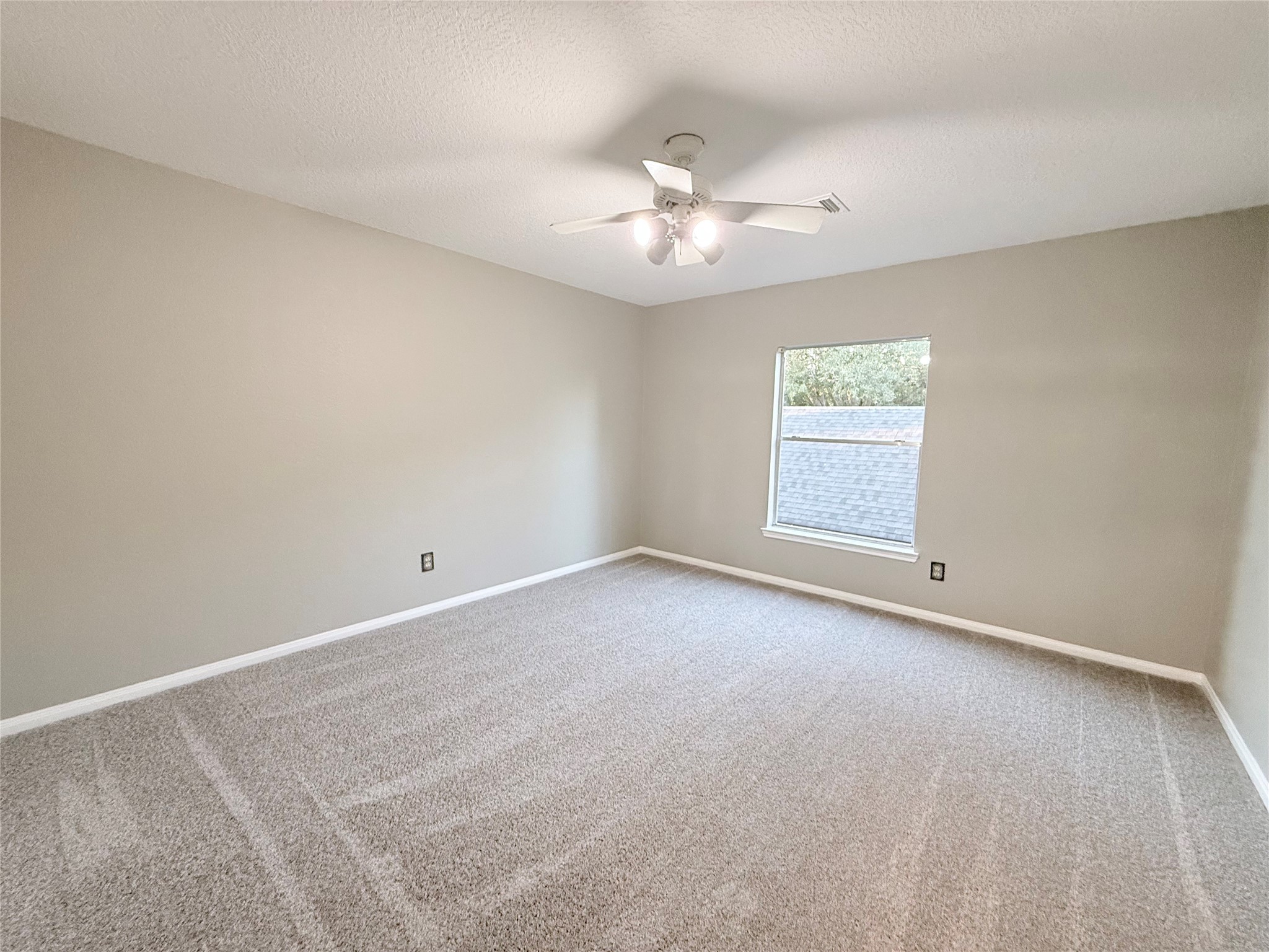 2915 Veva Drive Property Photo 33
