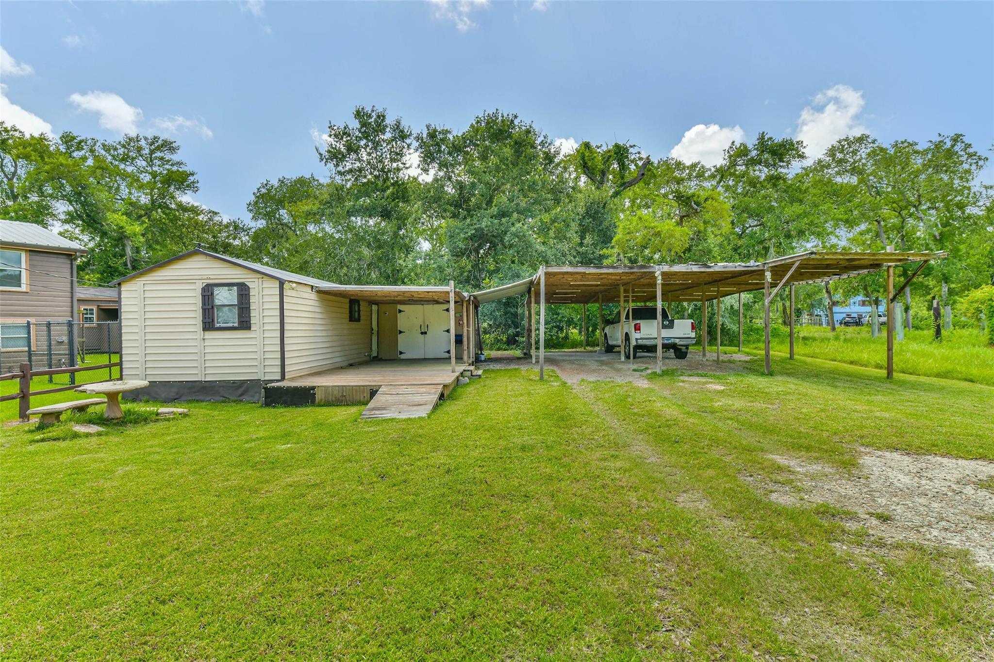 218 Shady Oaks, Alvin Tx 77511 Property Photo 1
