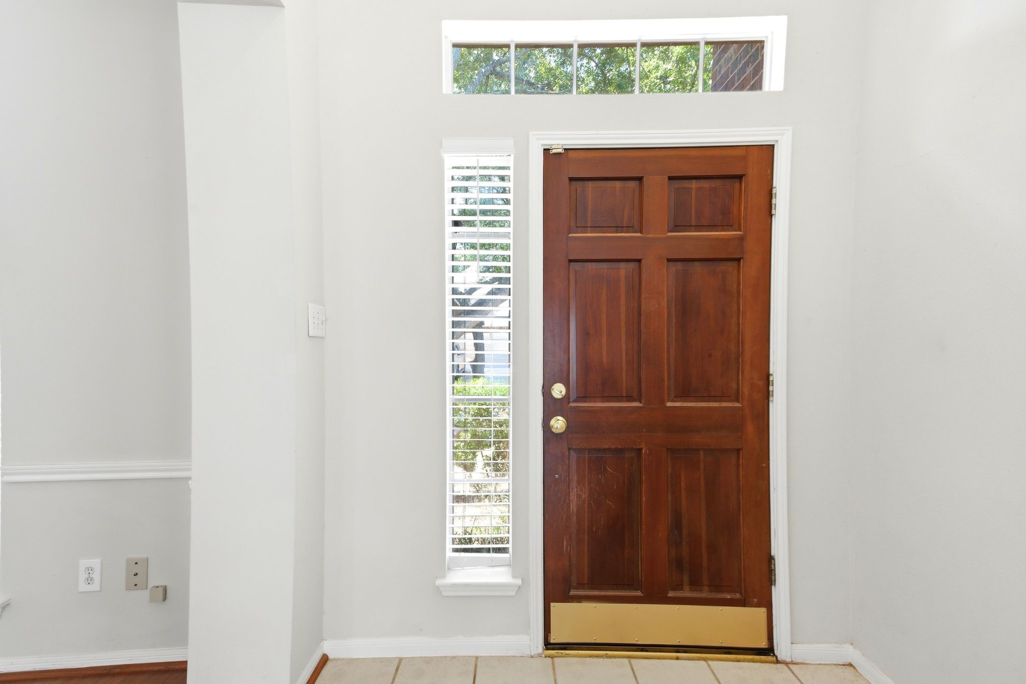 3126 Waters View Drive Property Photo 7