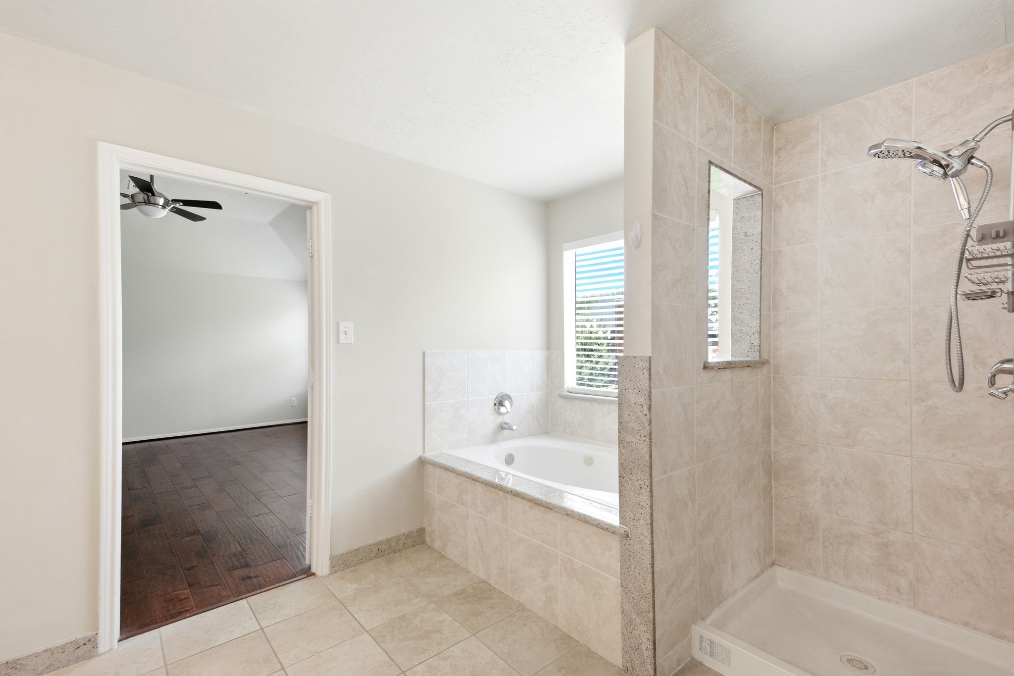 3126 Waters View Drive Property Photo 34