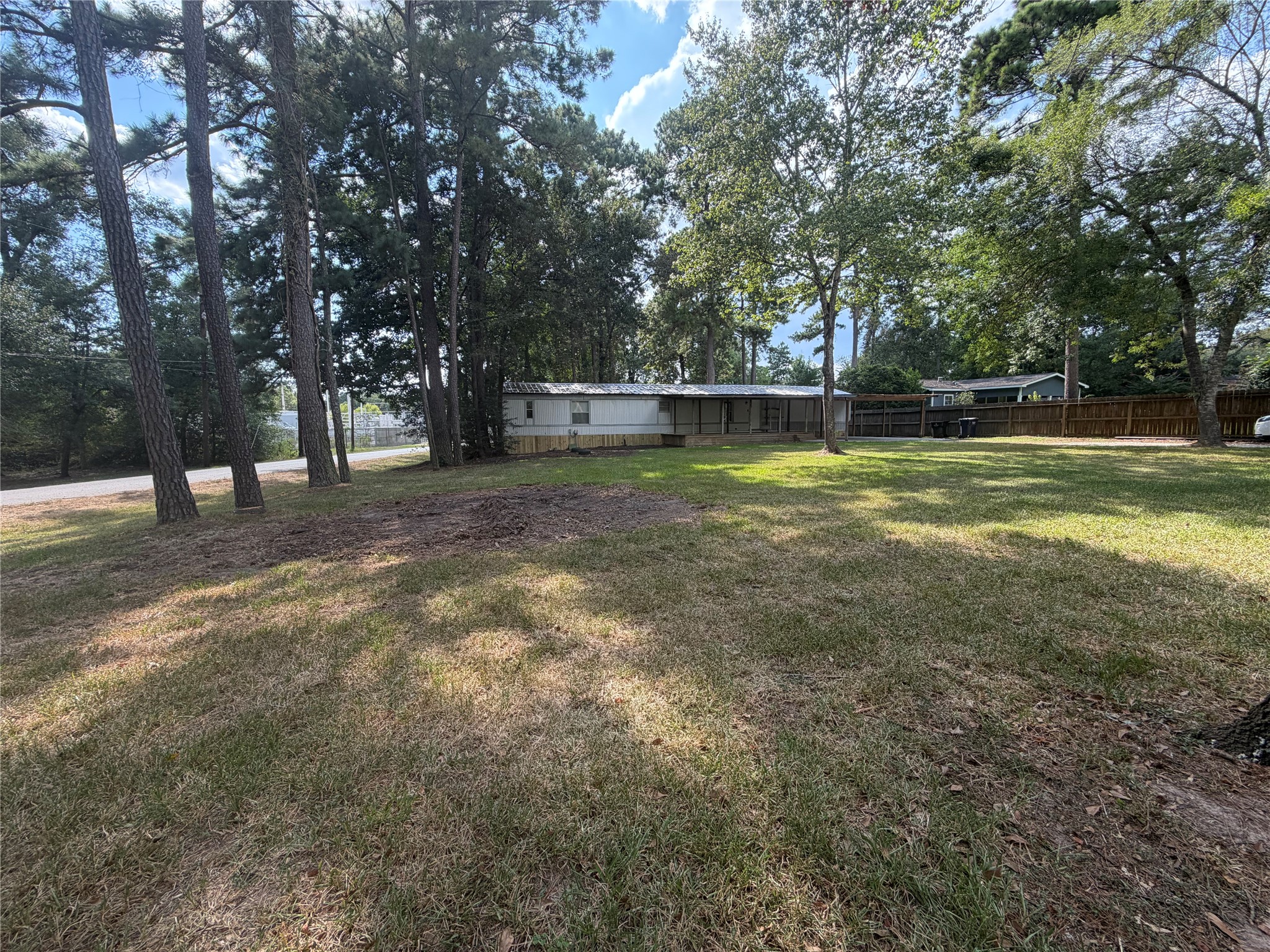 15476 Esther Drive Property Photo 2
