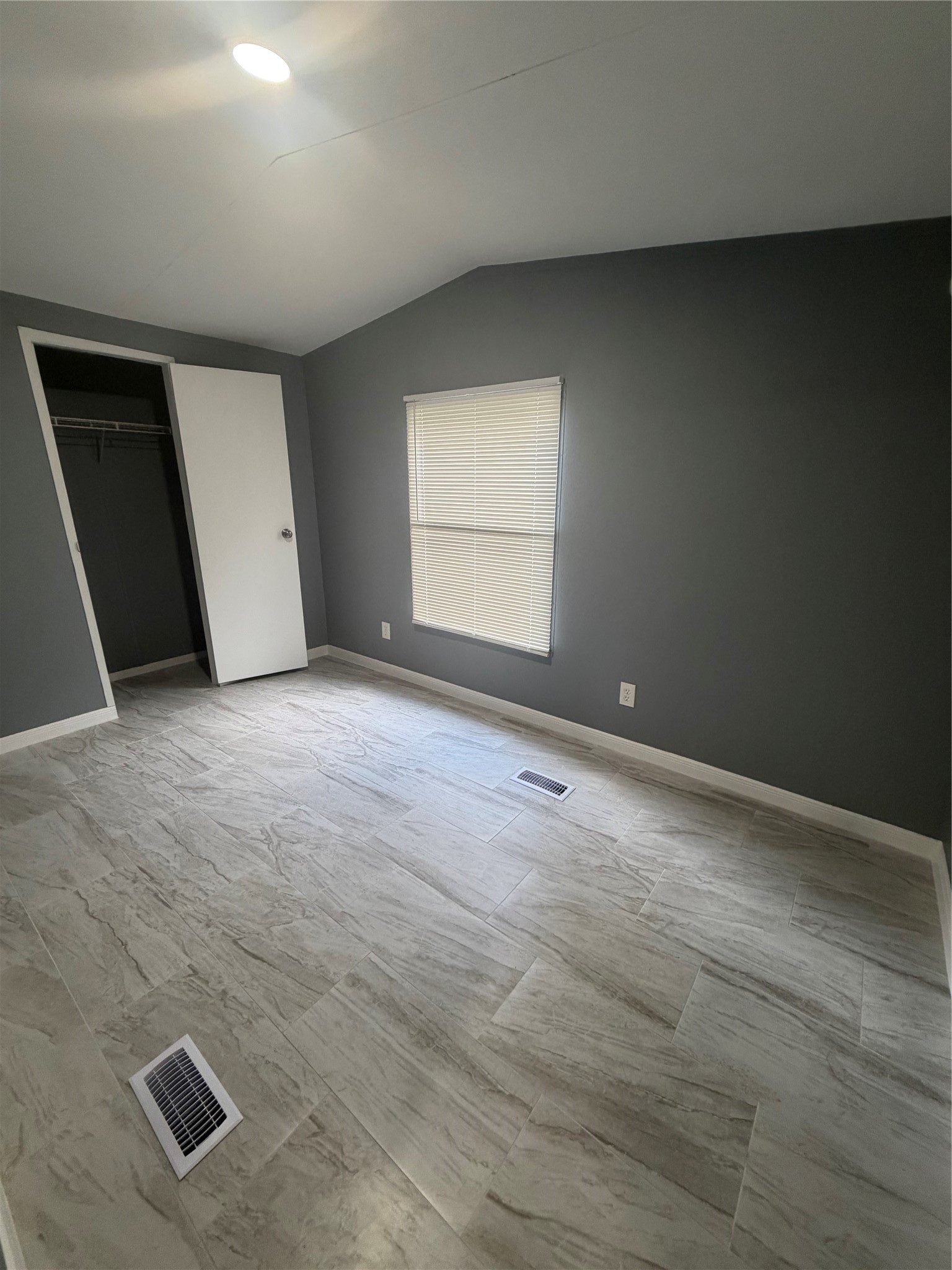 15476 Esther Drive Property Photo 5
