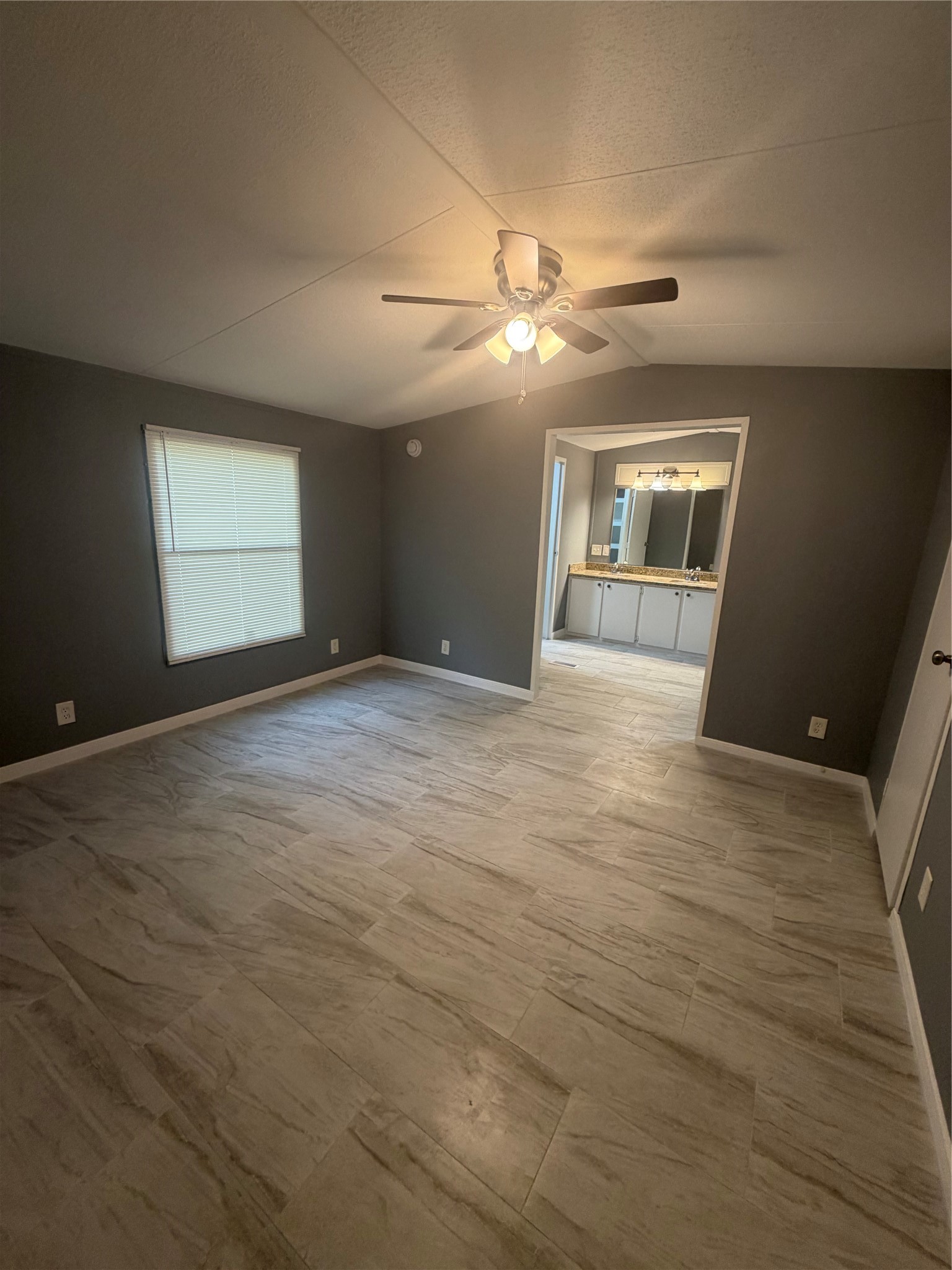 15476 Esther Drive Property Photo 10