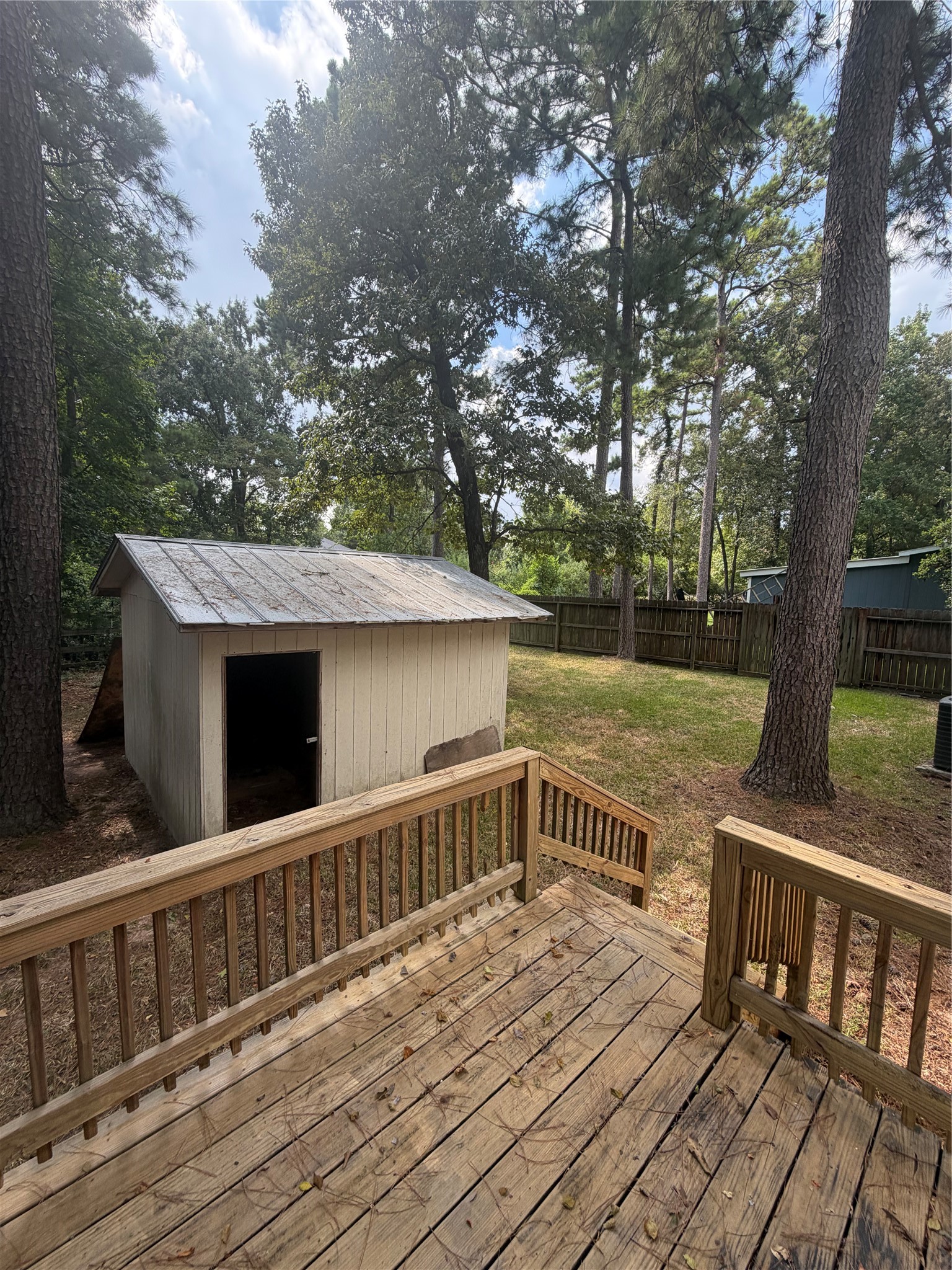 15476 Esther Drive Property Photo 13