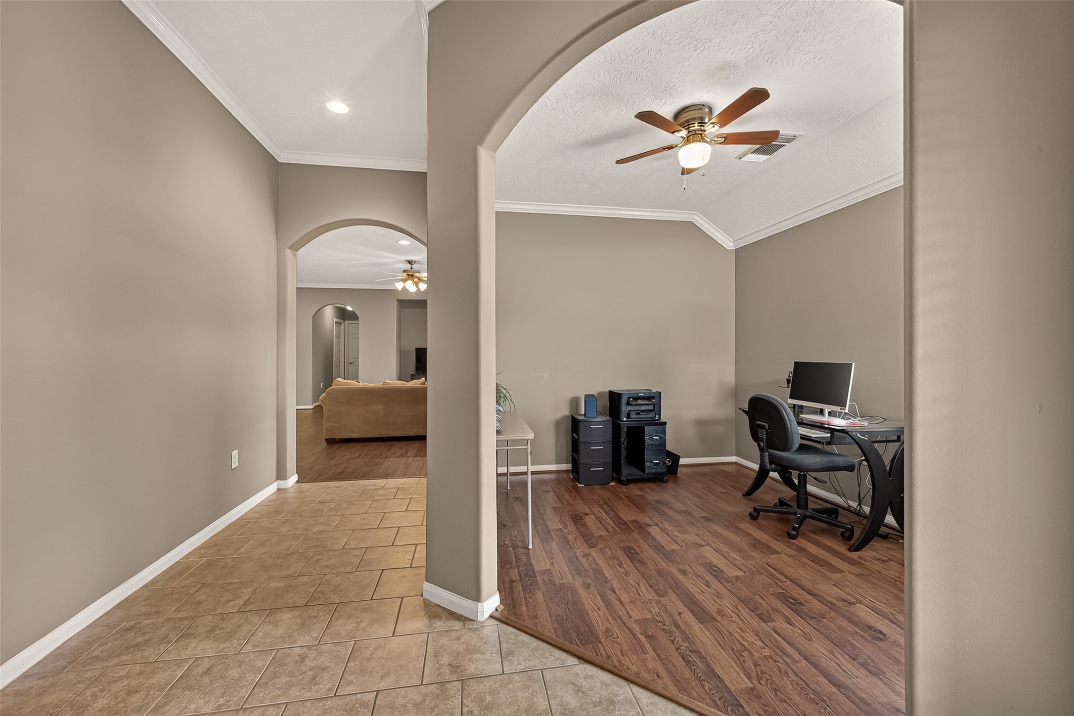 5322 Greenbrae Lane Property Photo 6