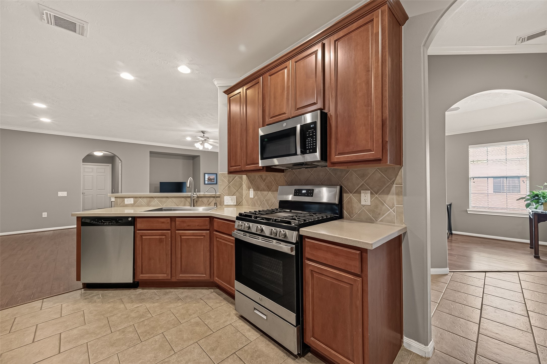 5322 Greenbrae Lane Property Photo 14