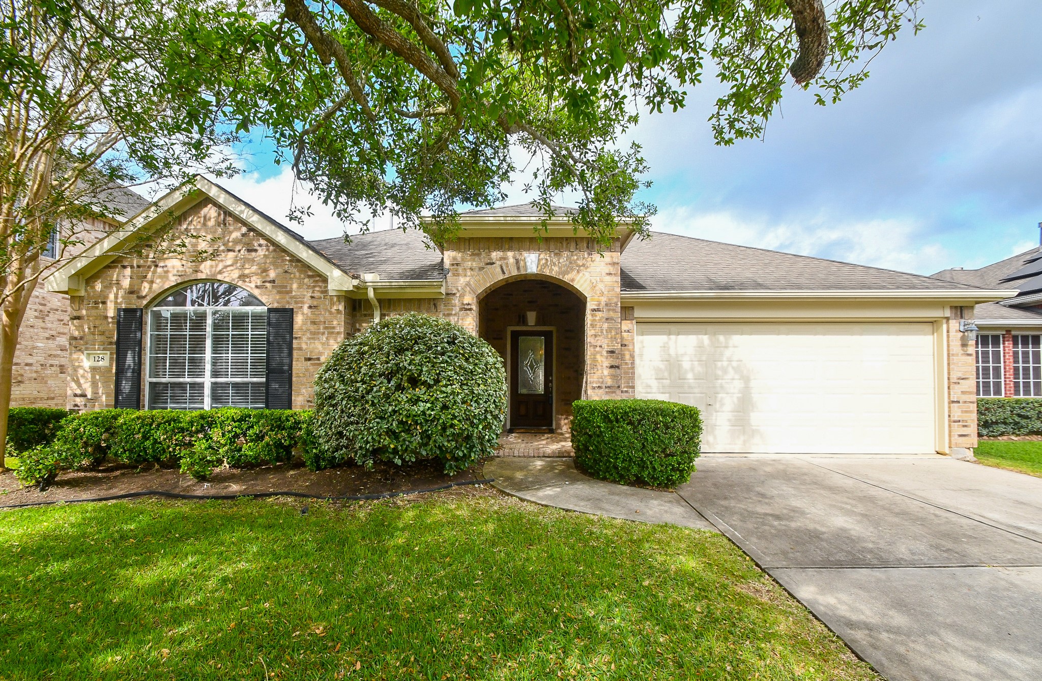 128 Emerald Loch Lane Property Photo 1