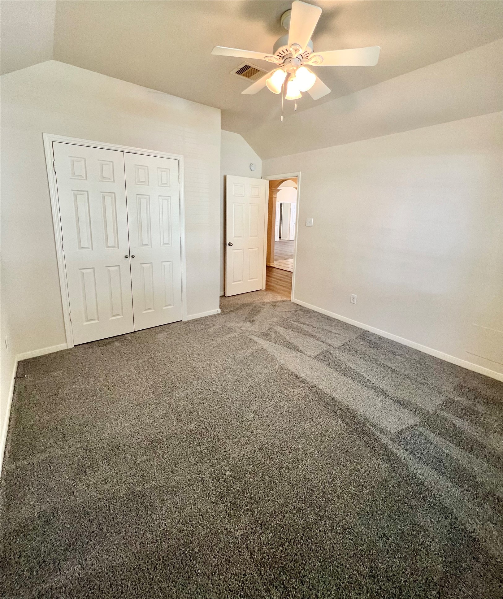 128 Emerald Loch Lane Property Photo 8