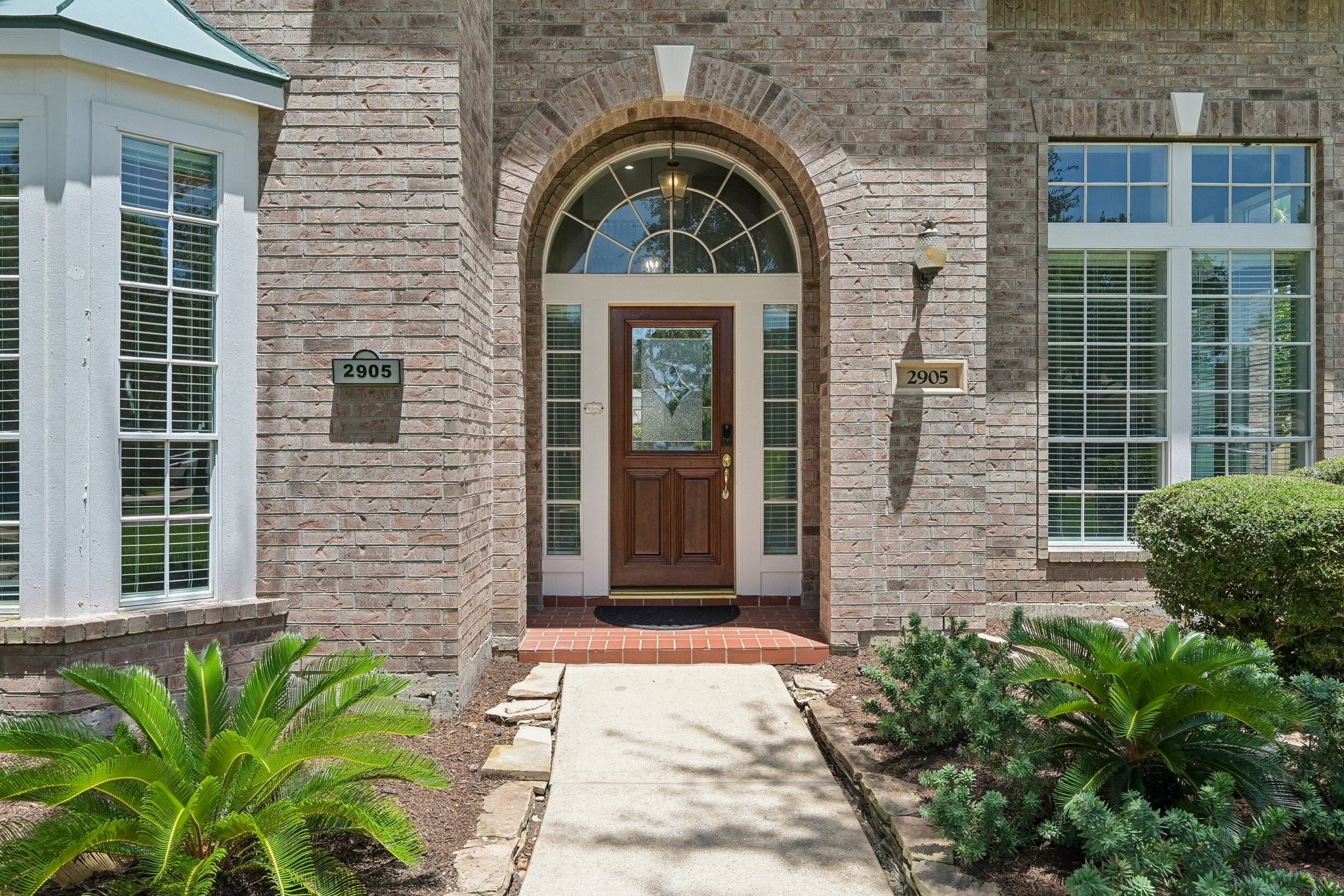 2905 Harvest Hill Drive Property Photo 4