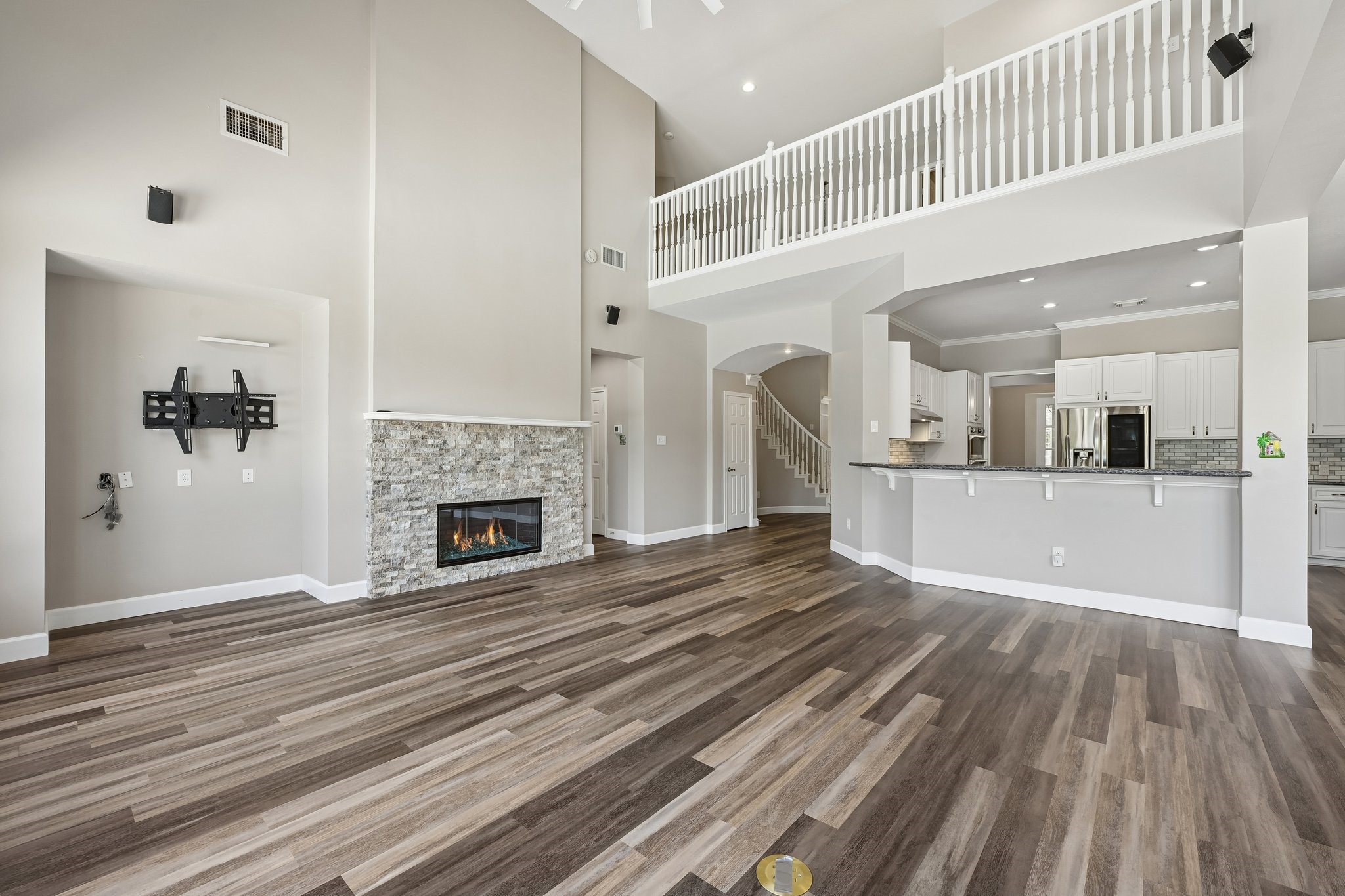 2905 Harvest Hill Drive Property Photo 12