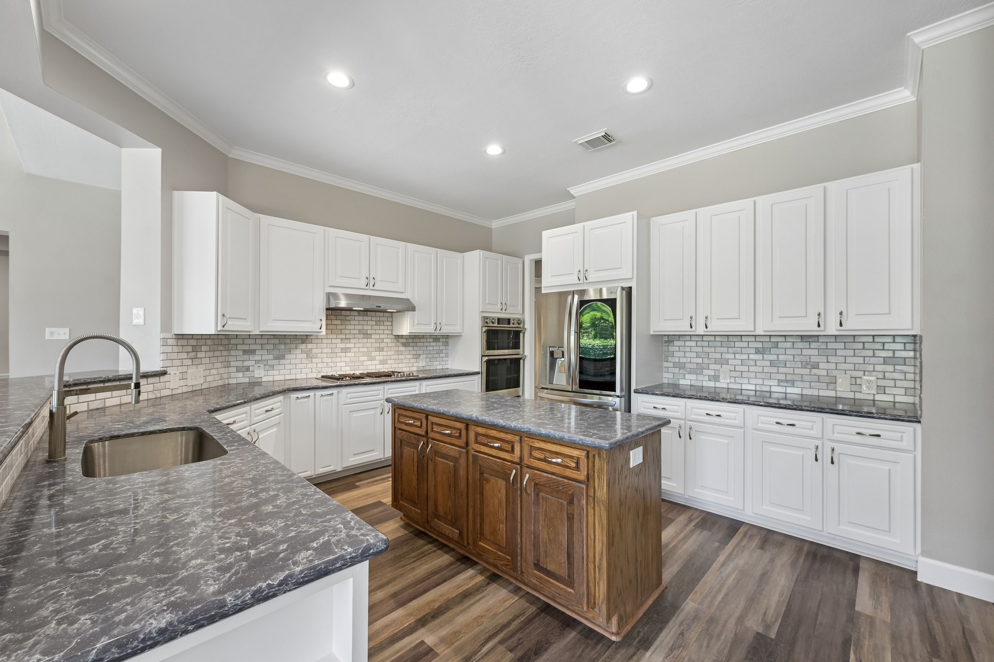 2905 Harvest Hill Drive Property Photo 18