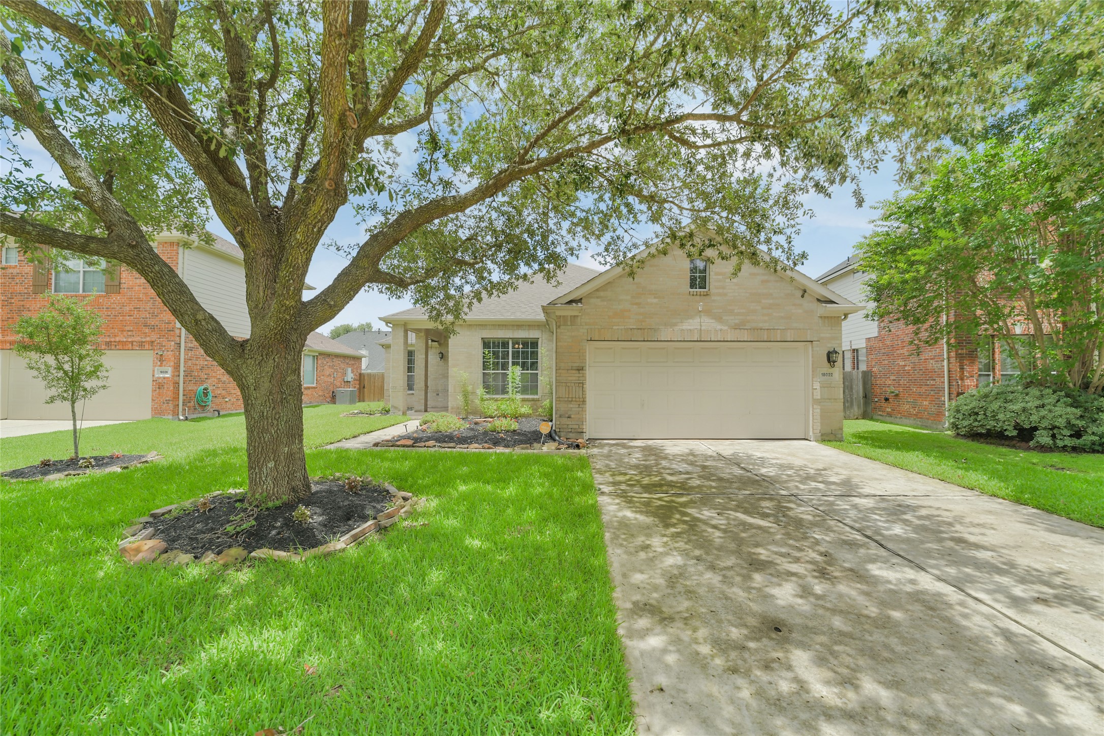 18022 Oak Orchard Lane Property Photo 2