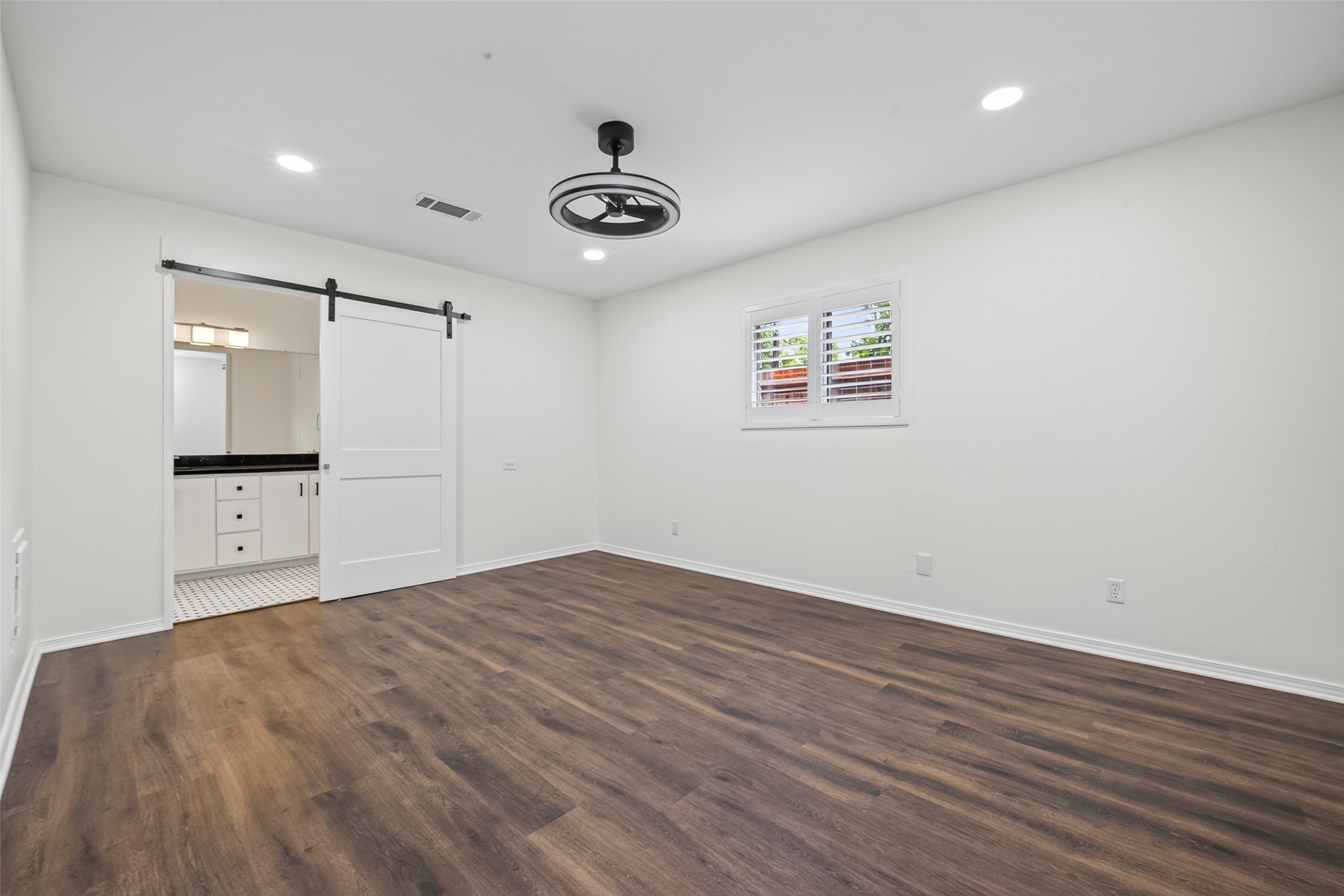 5830 Yarwell Drive Property Photo 18
