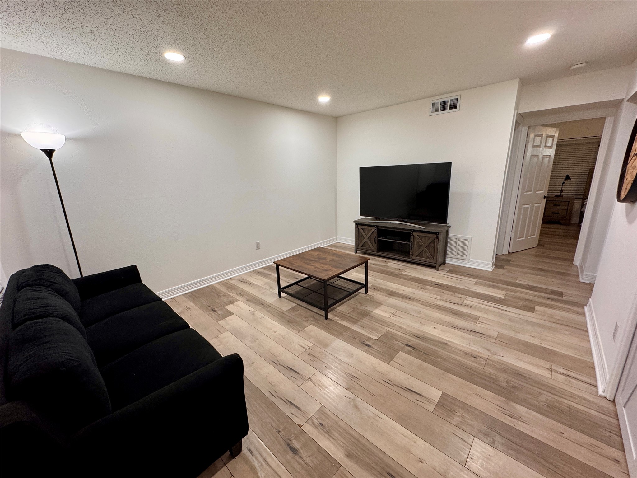 3131 Southwest Freeway C35 Property Photo 9