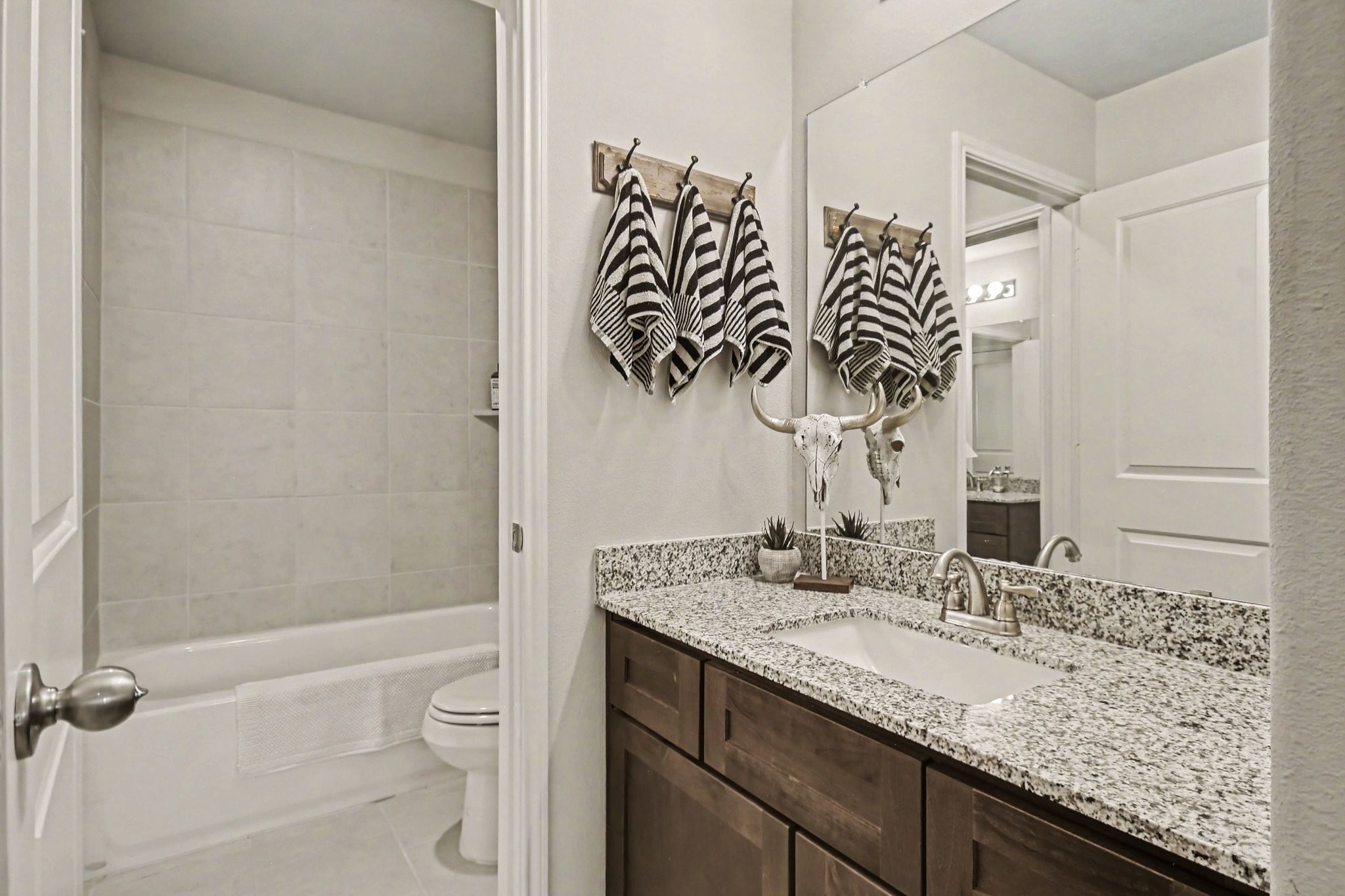 641 Kickapoo Court Property Photo 29