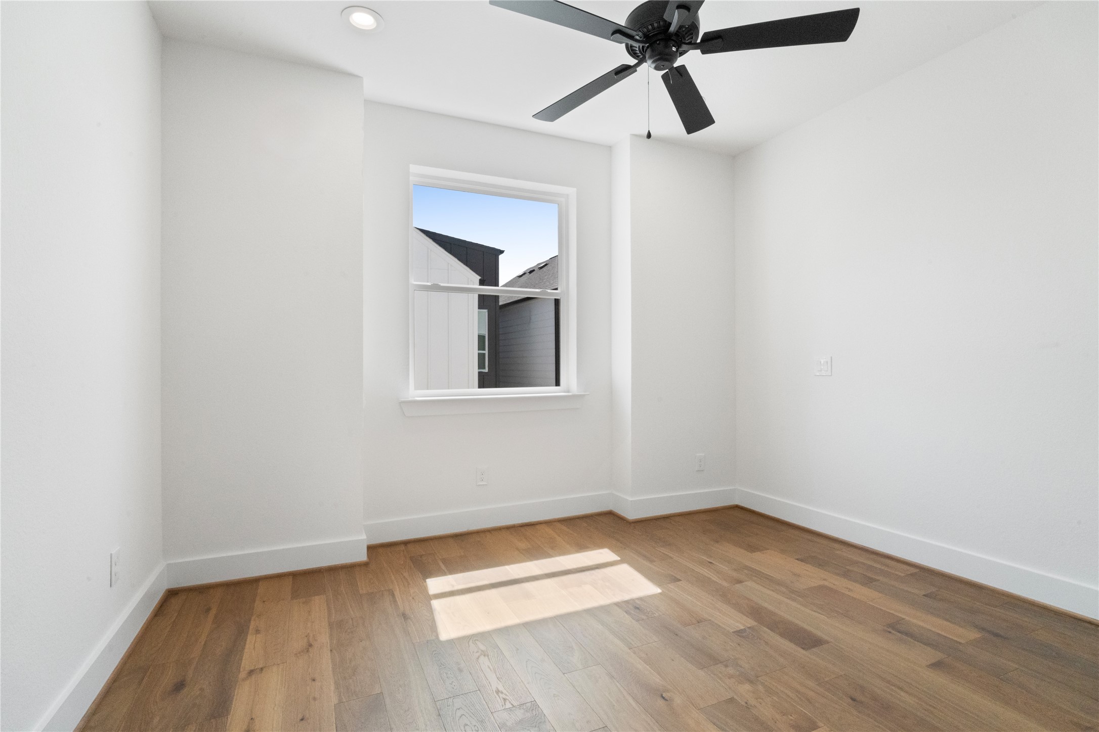 1120 Hogan Street Property Photo 19