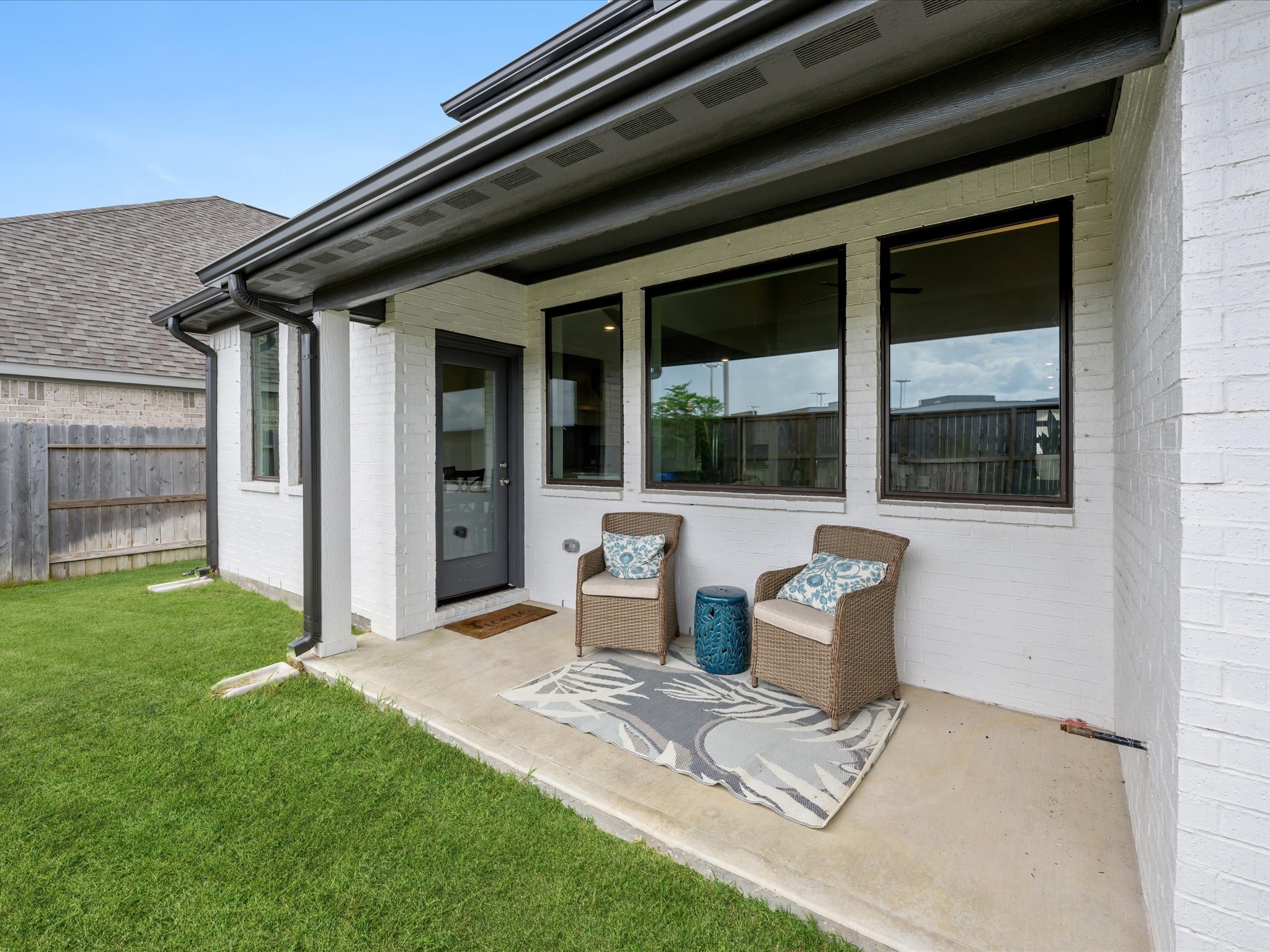 4334 Whitney Crest Court Property Photo 7
