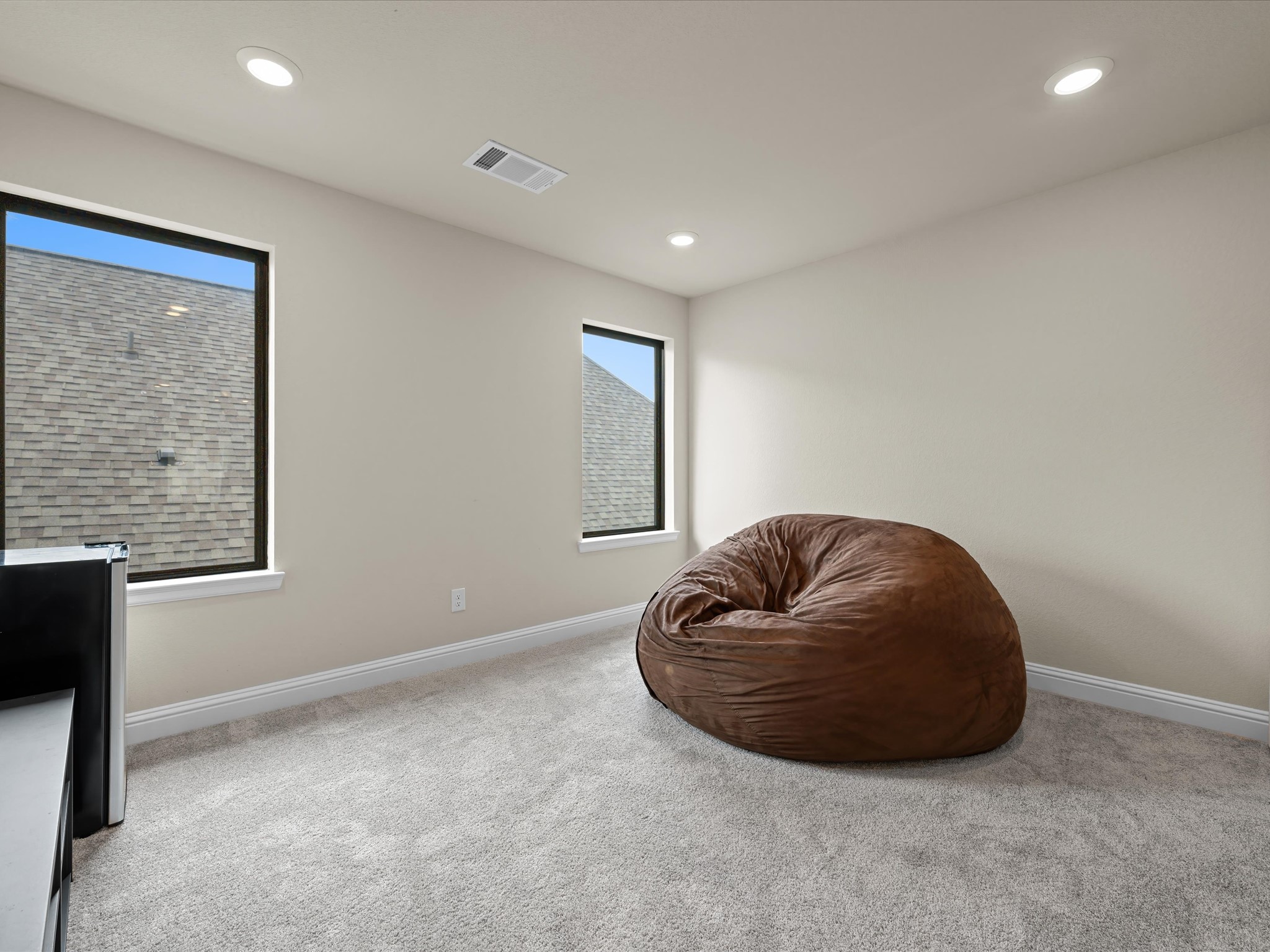 4334 Whitney Crest Court Property Photo 11