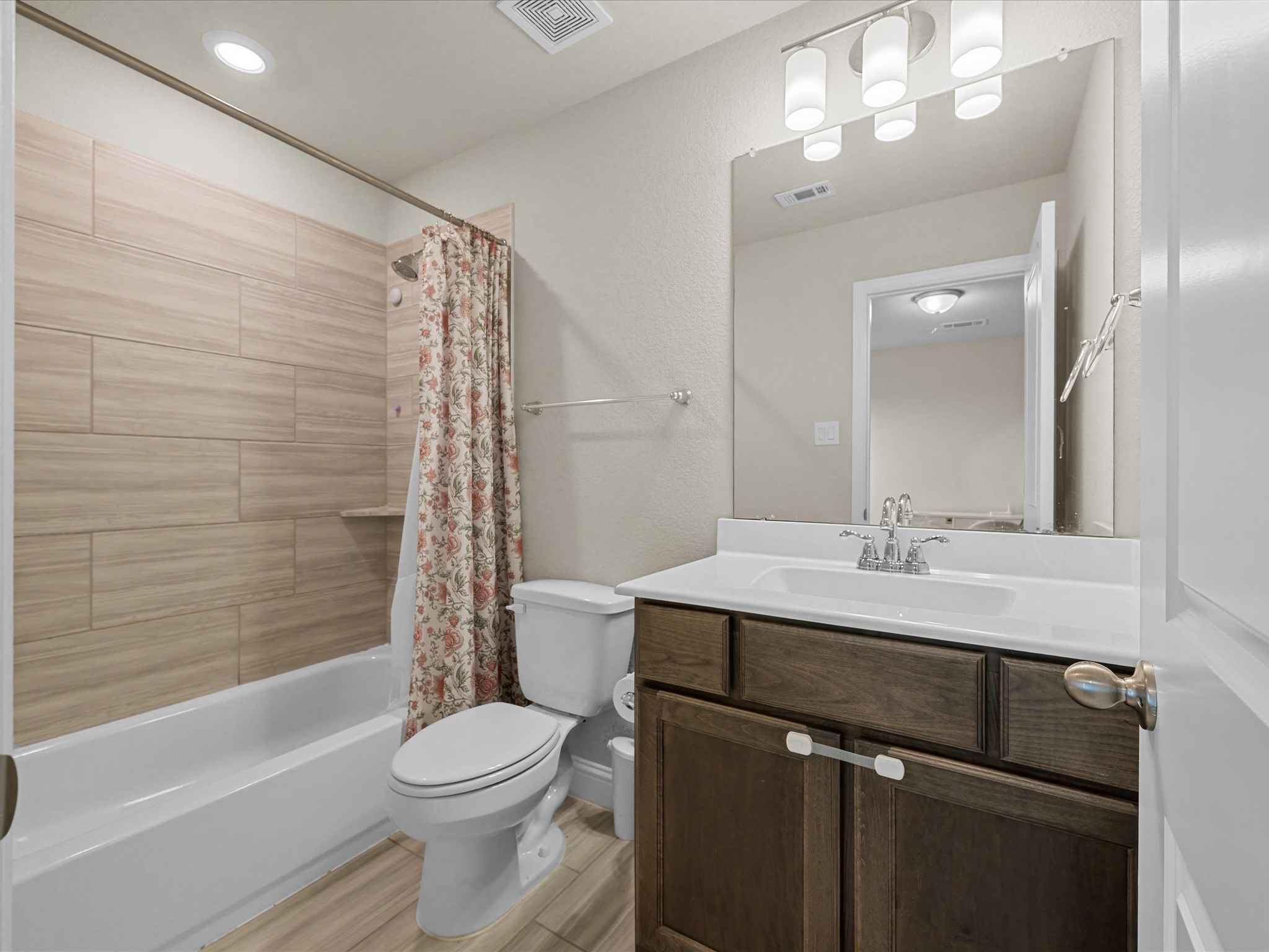 4334 Whitney Crest Court Property Photo 16