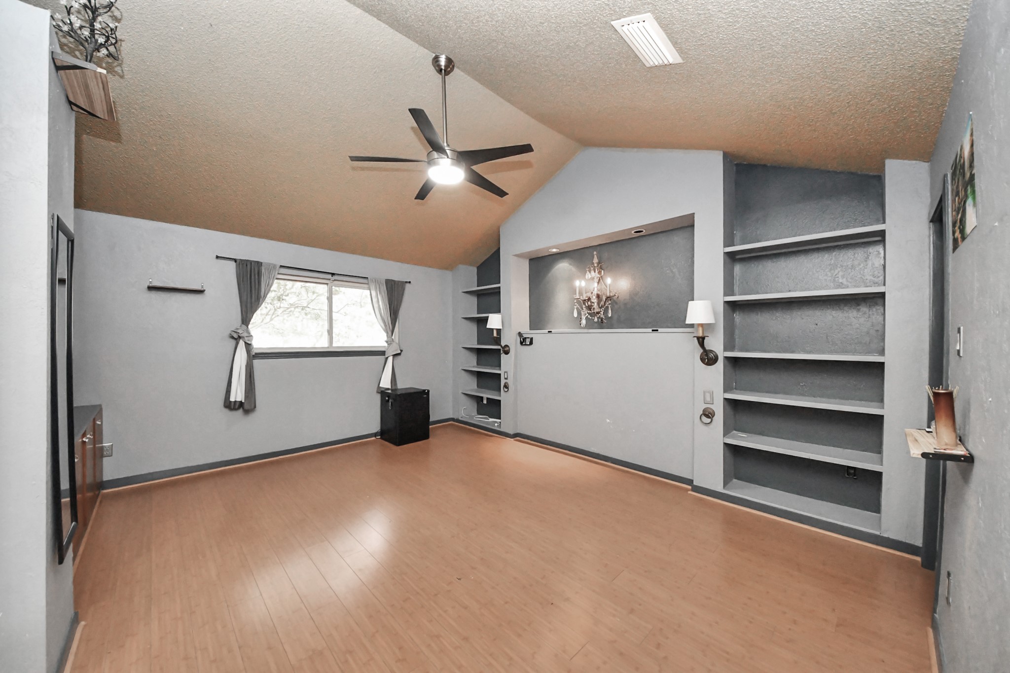 7877 Kendalia Drive Property Photo 21