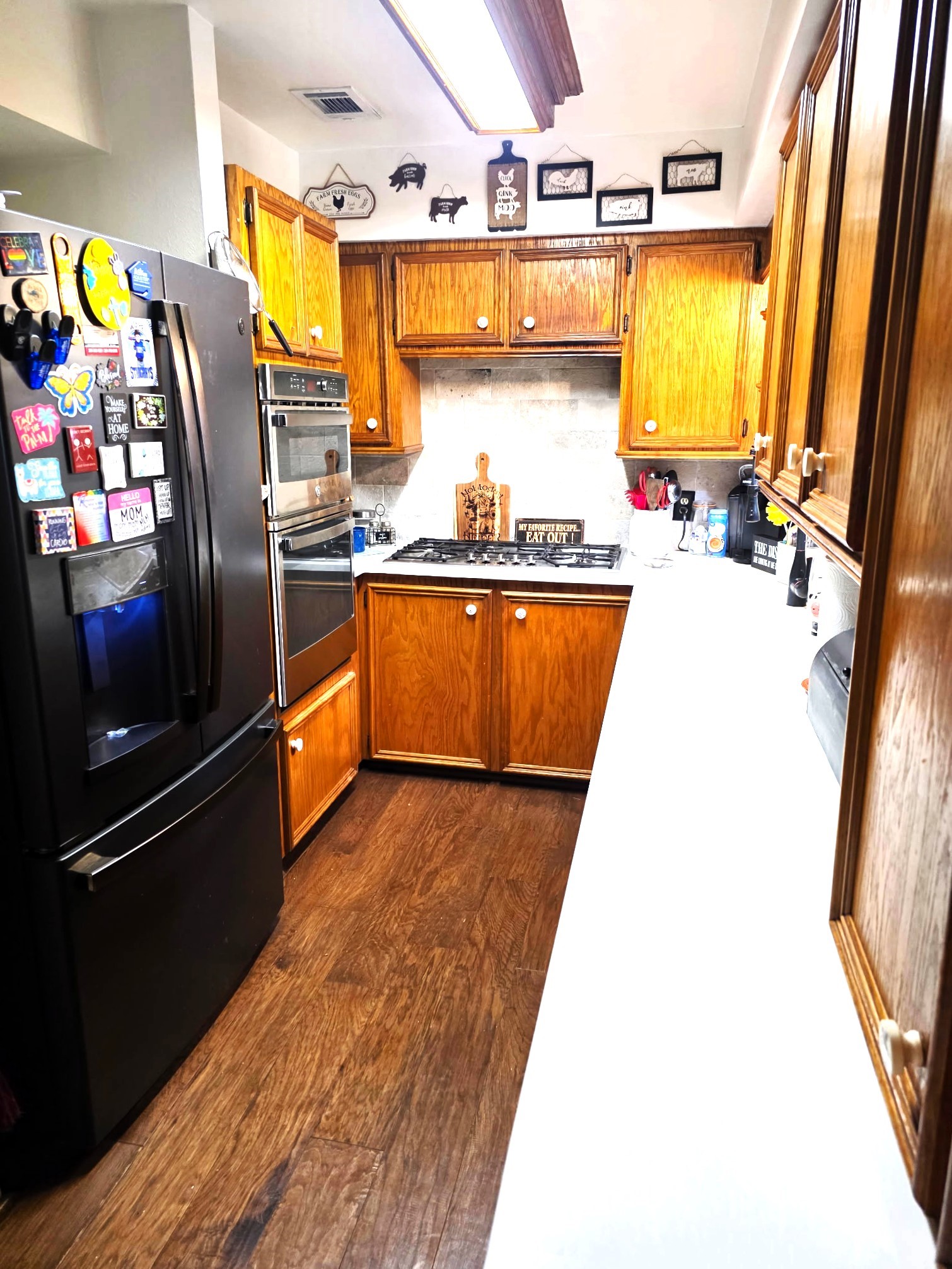 10802 Jolin Lane Property Photo 9