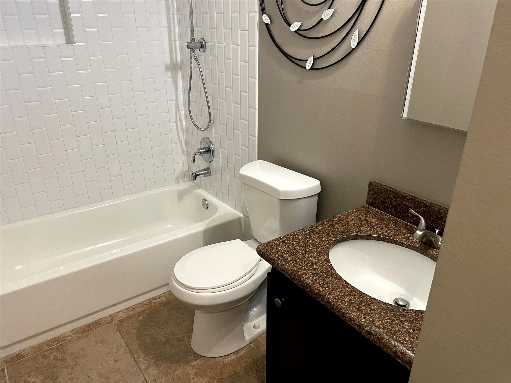 21747 Deep Pines Drive Property Photo 6
