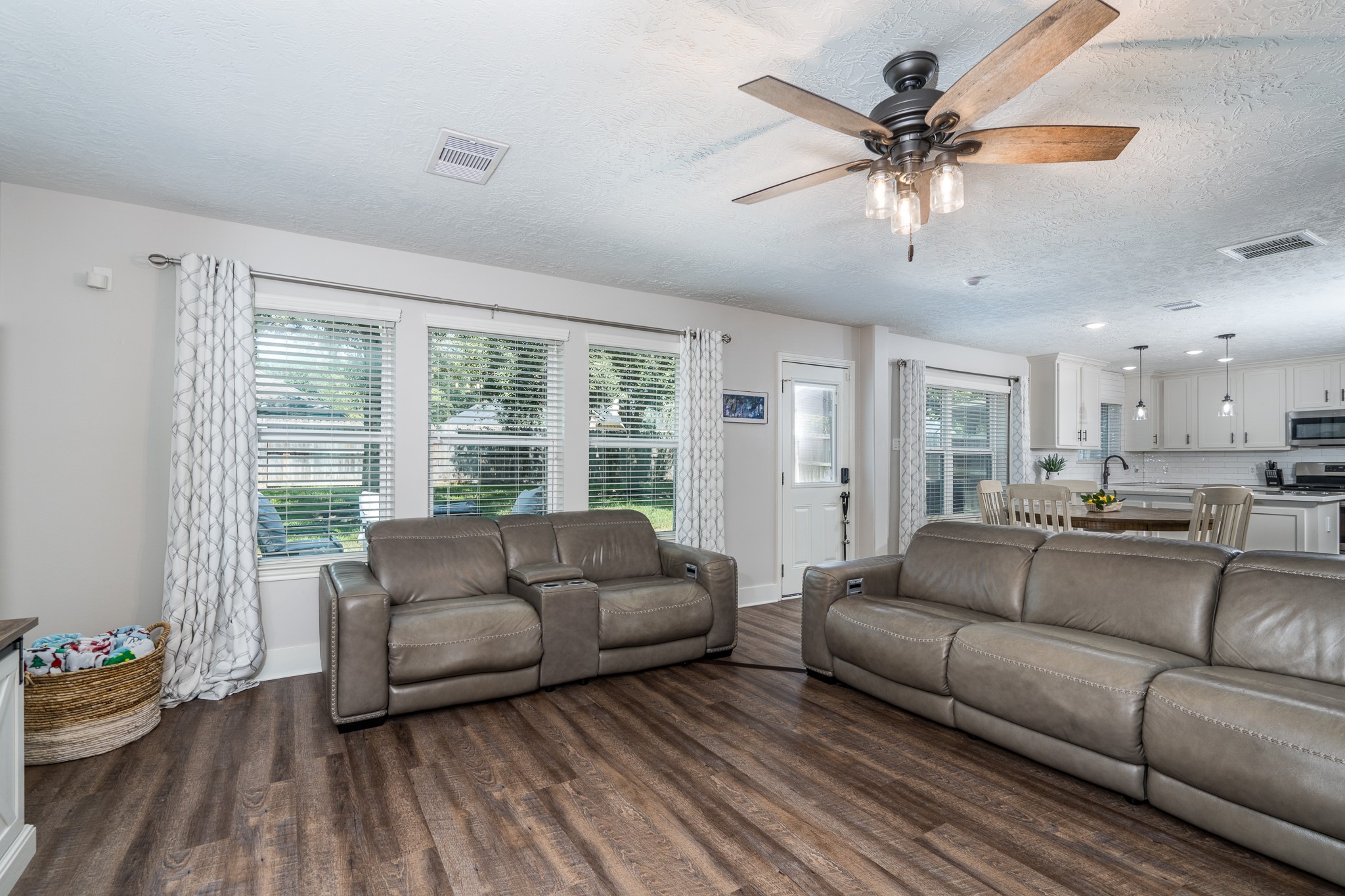 15331 Redbud Berry Way Property Photo 16