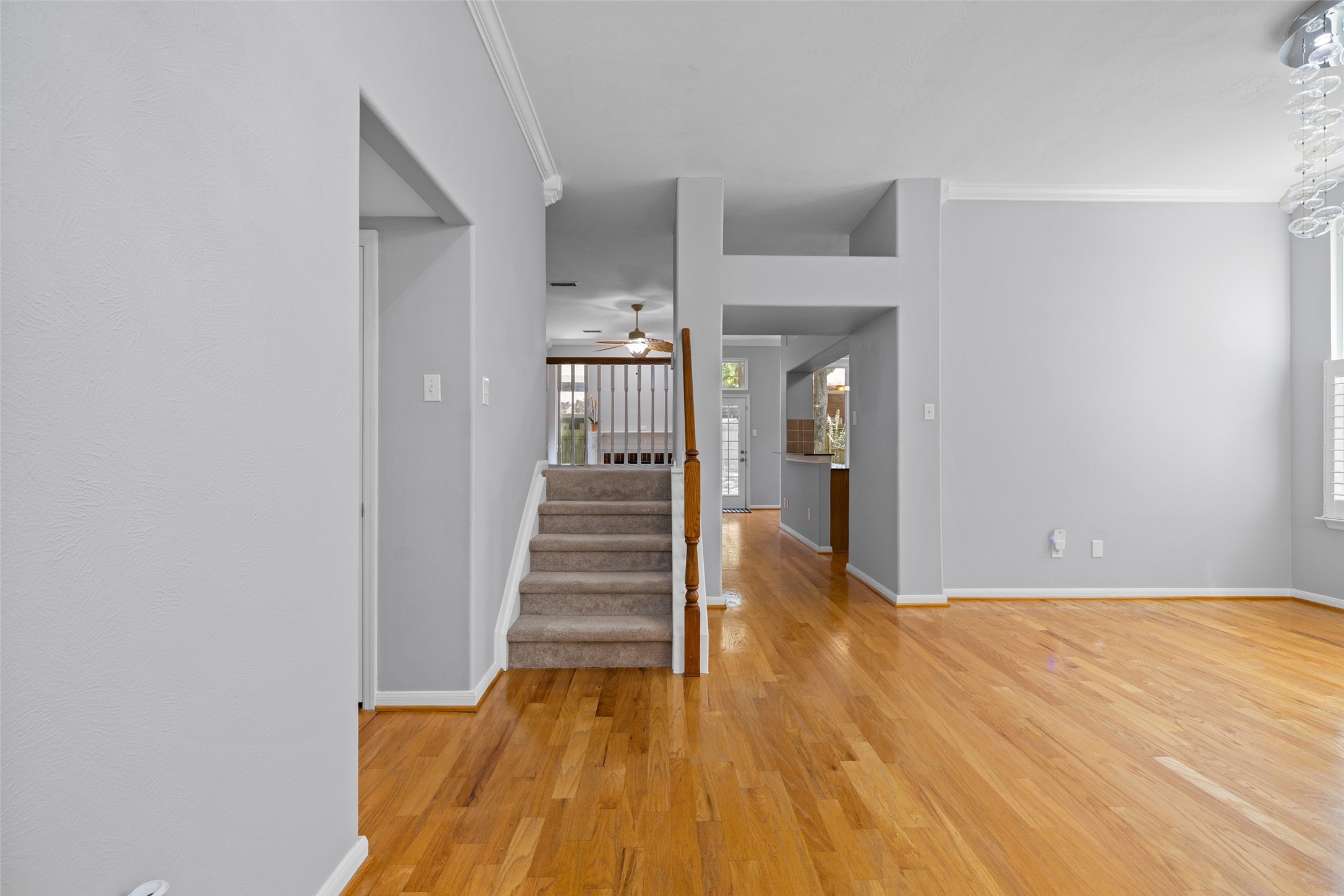21 Long Hearth Place Property Photo 4
