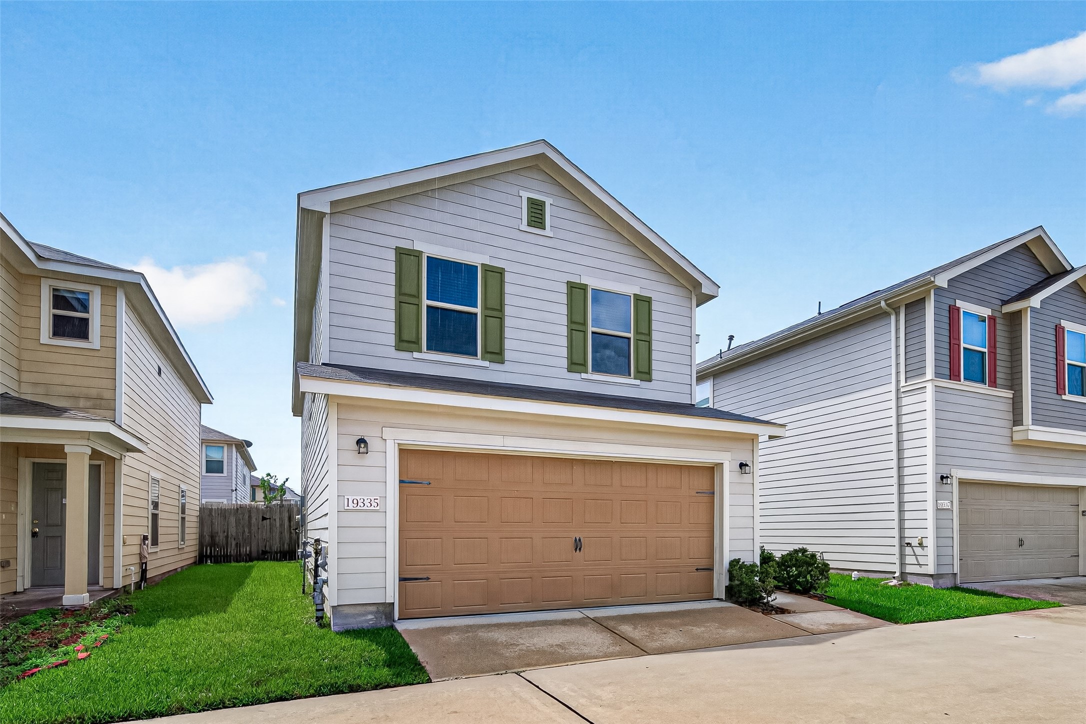 19335 Riley Espen Court Property Photo 3