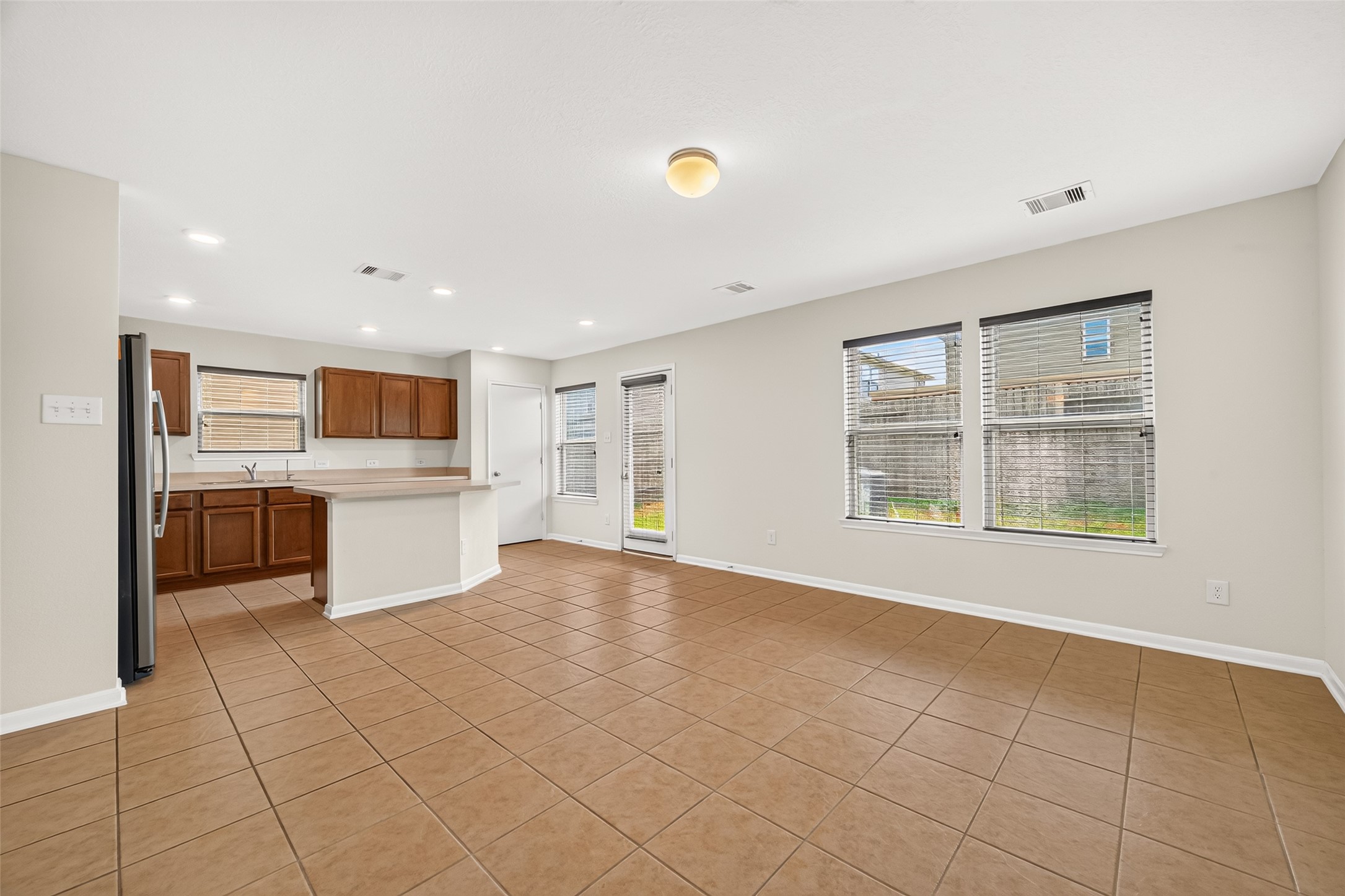 19335 Riley Espen Court Property Photo 15