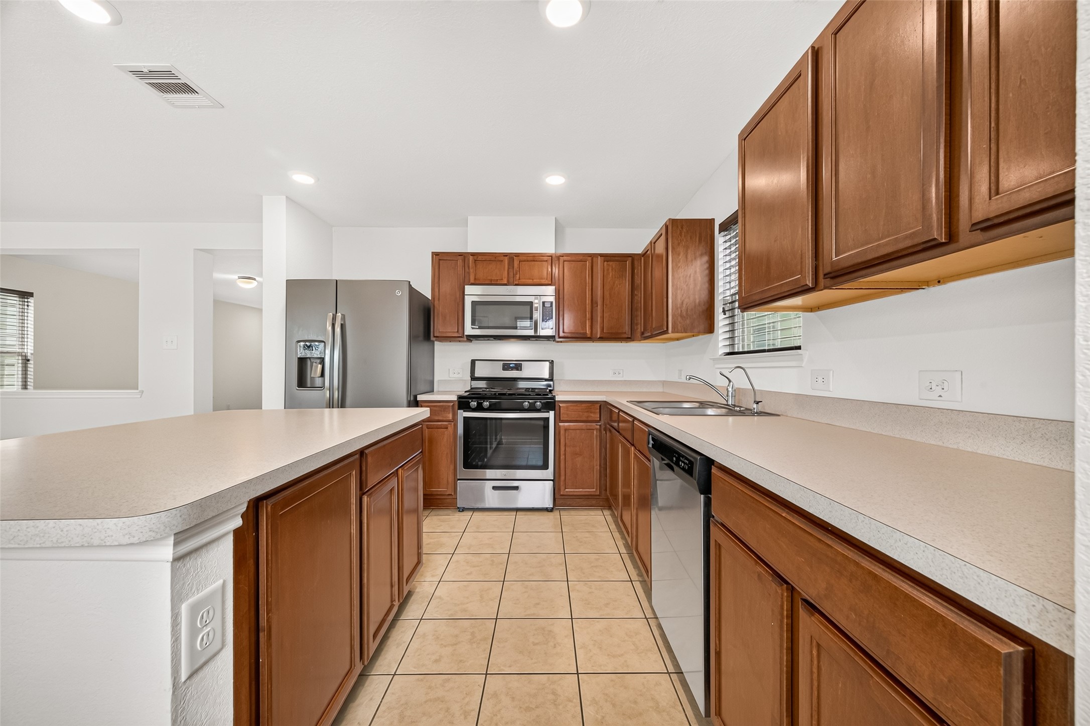 19335 Riley Espen Court Property Photo 20