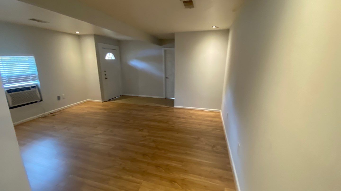 1918 Oleander Drive Property Photo 2