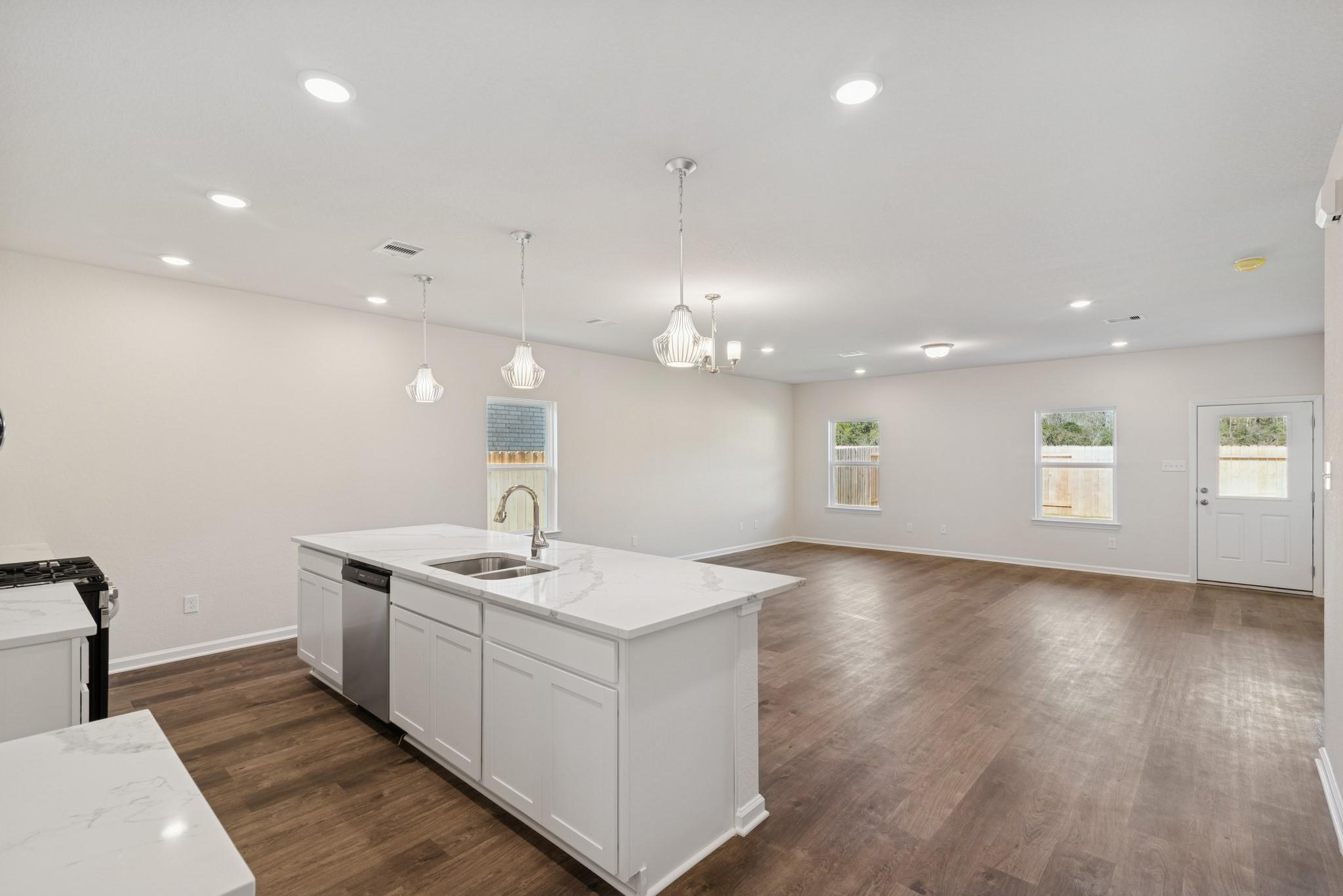 3531 Sago Palm Drive Property Photo 3