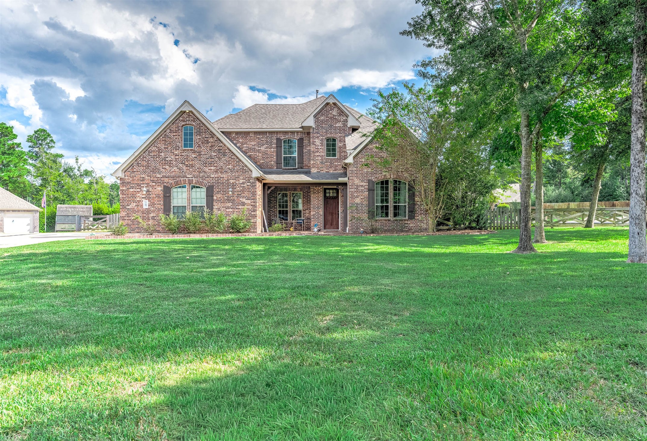 17607 Country Grove Property Photo 1