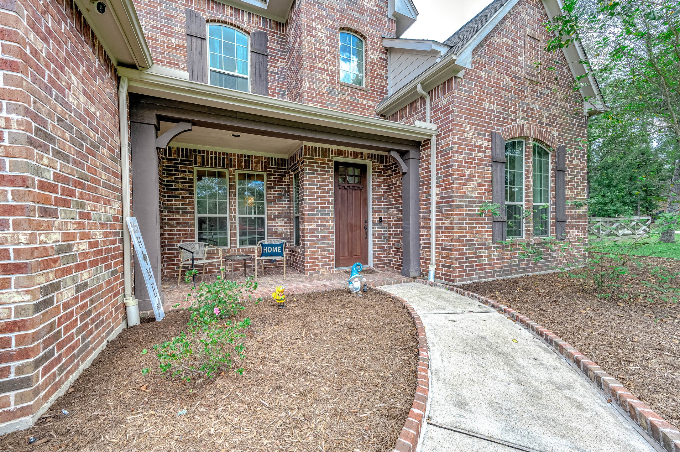 17607 Country Grove Property Photo 3