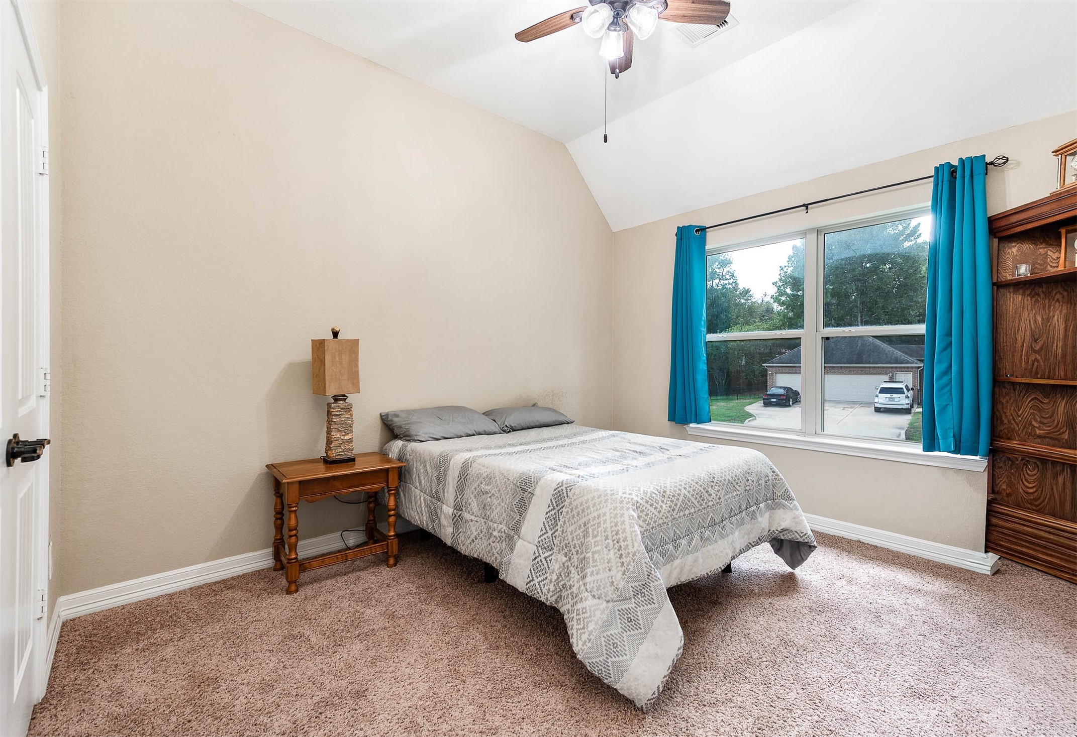 17607 Country Grove Property Photo 22