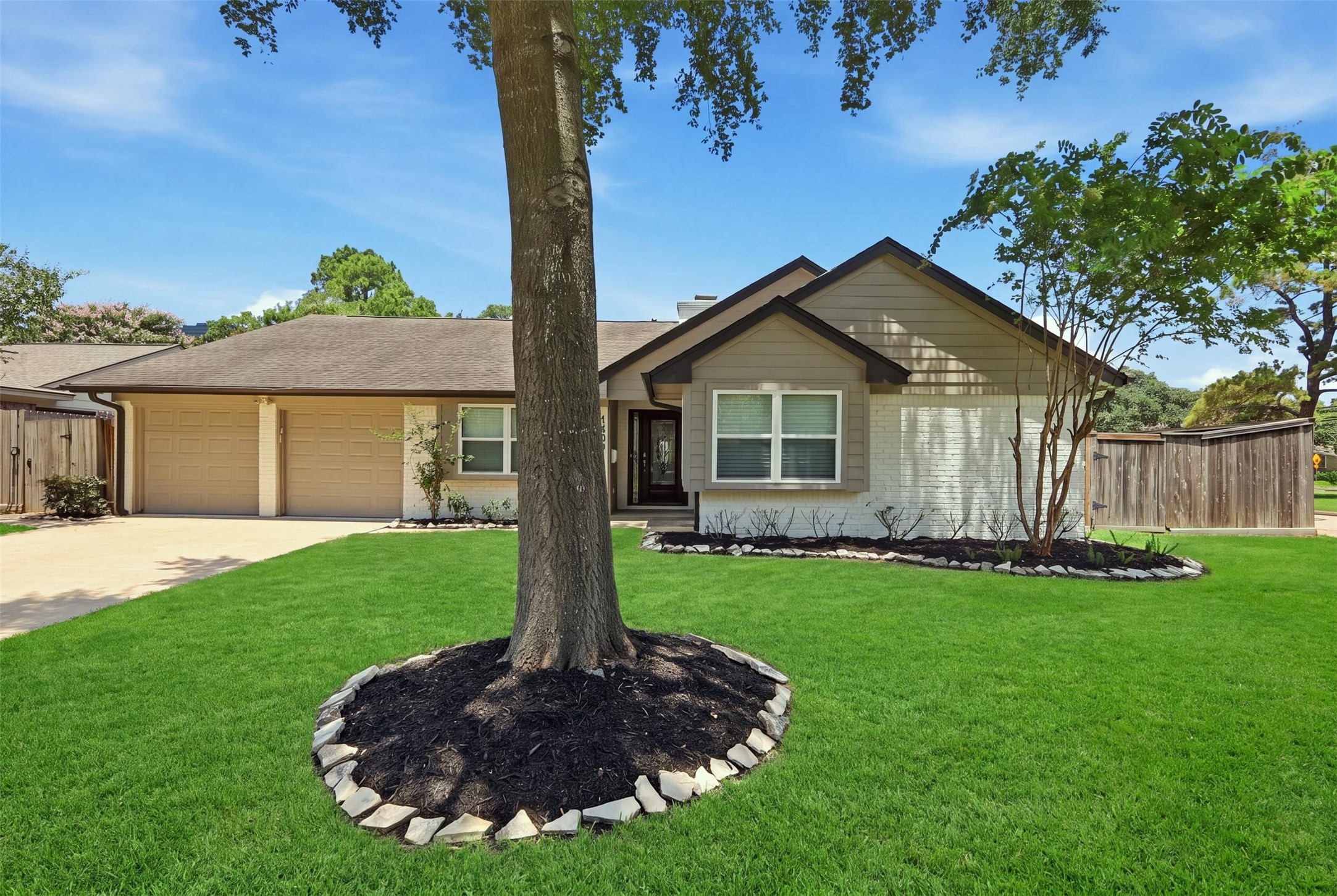 14002 Myrtlea Drive Property Photo 1