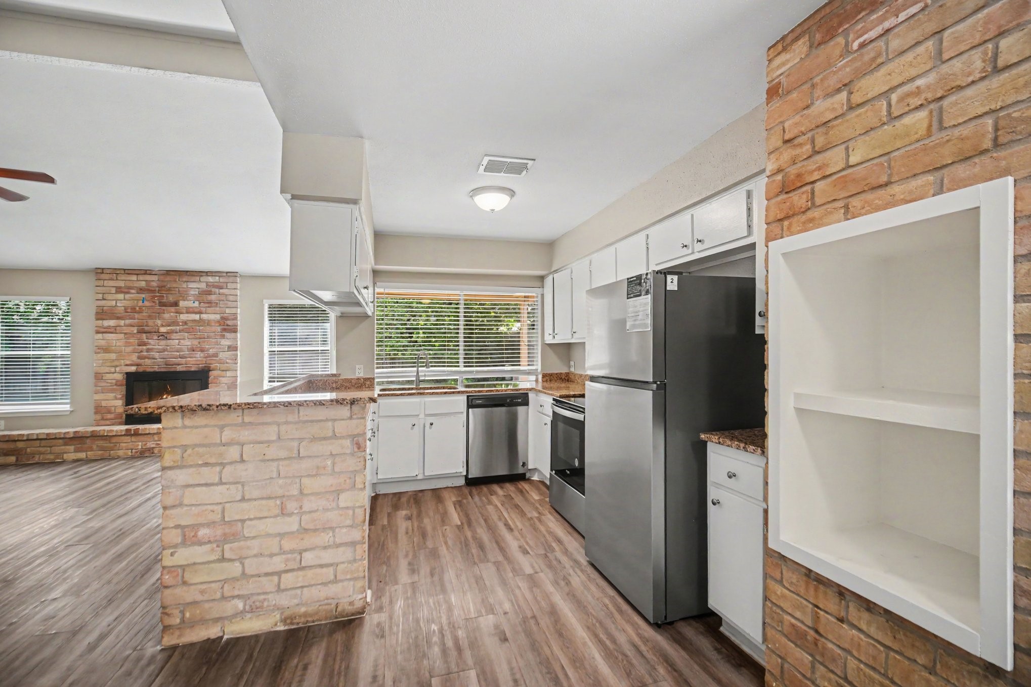 5111 Blueberry Hill Drive Property Photo 10