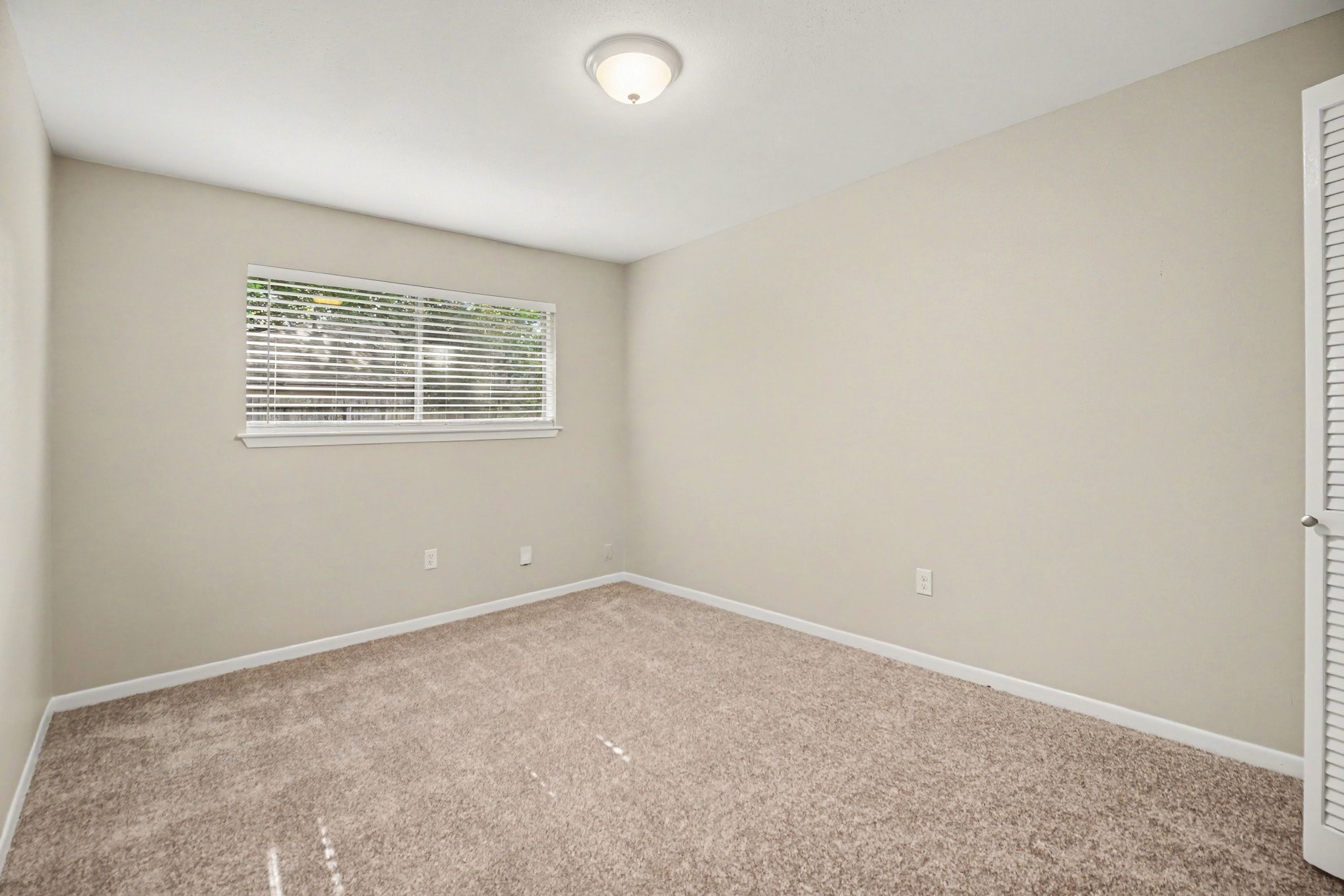5111 Blueberry Hill Drive Property Photo 16