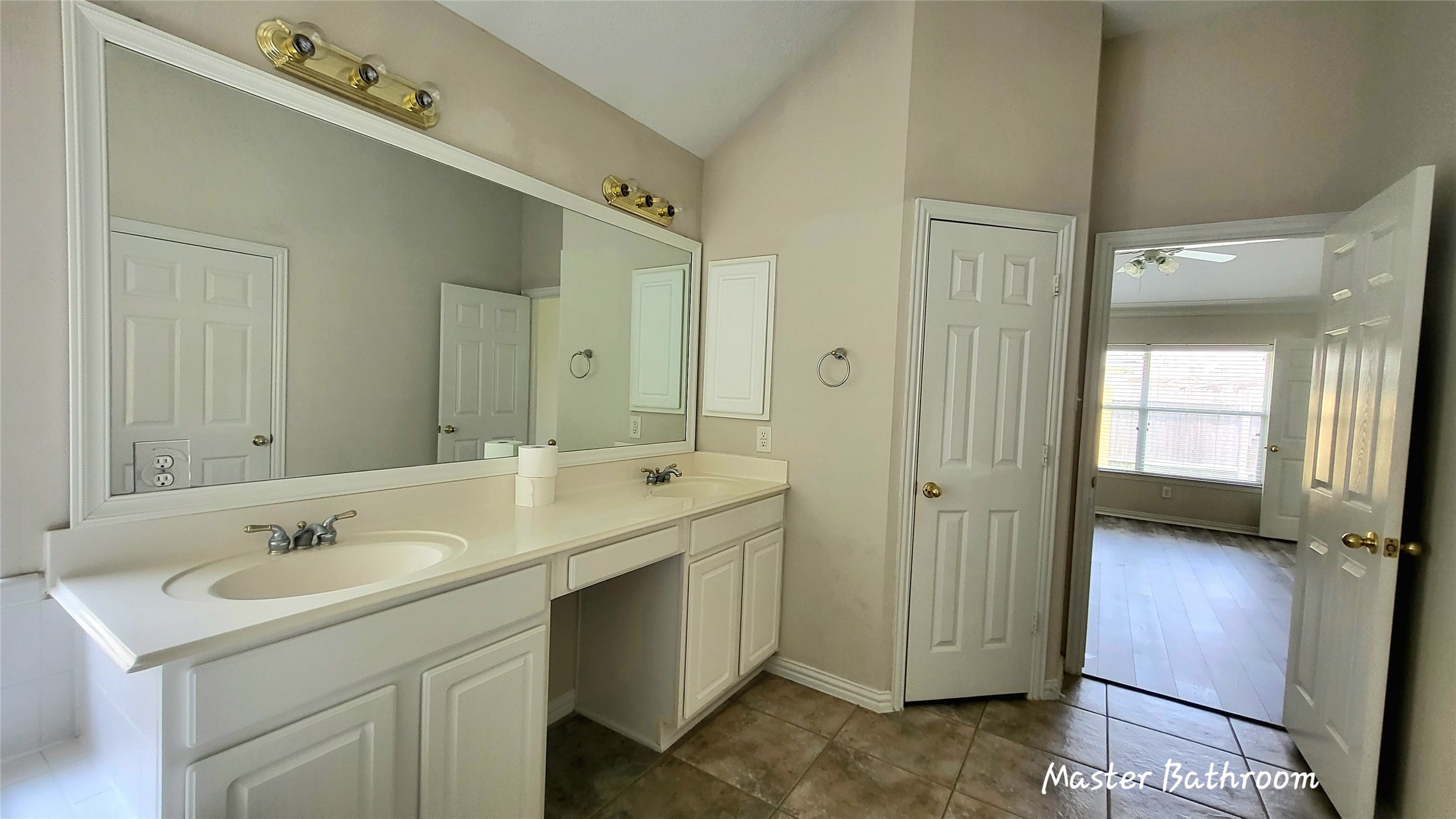 5631 Beaver Pass Lane Property Photo 13