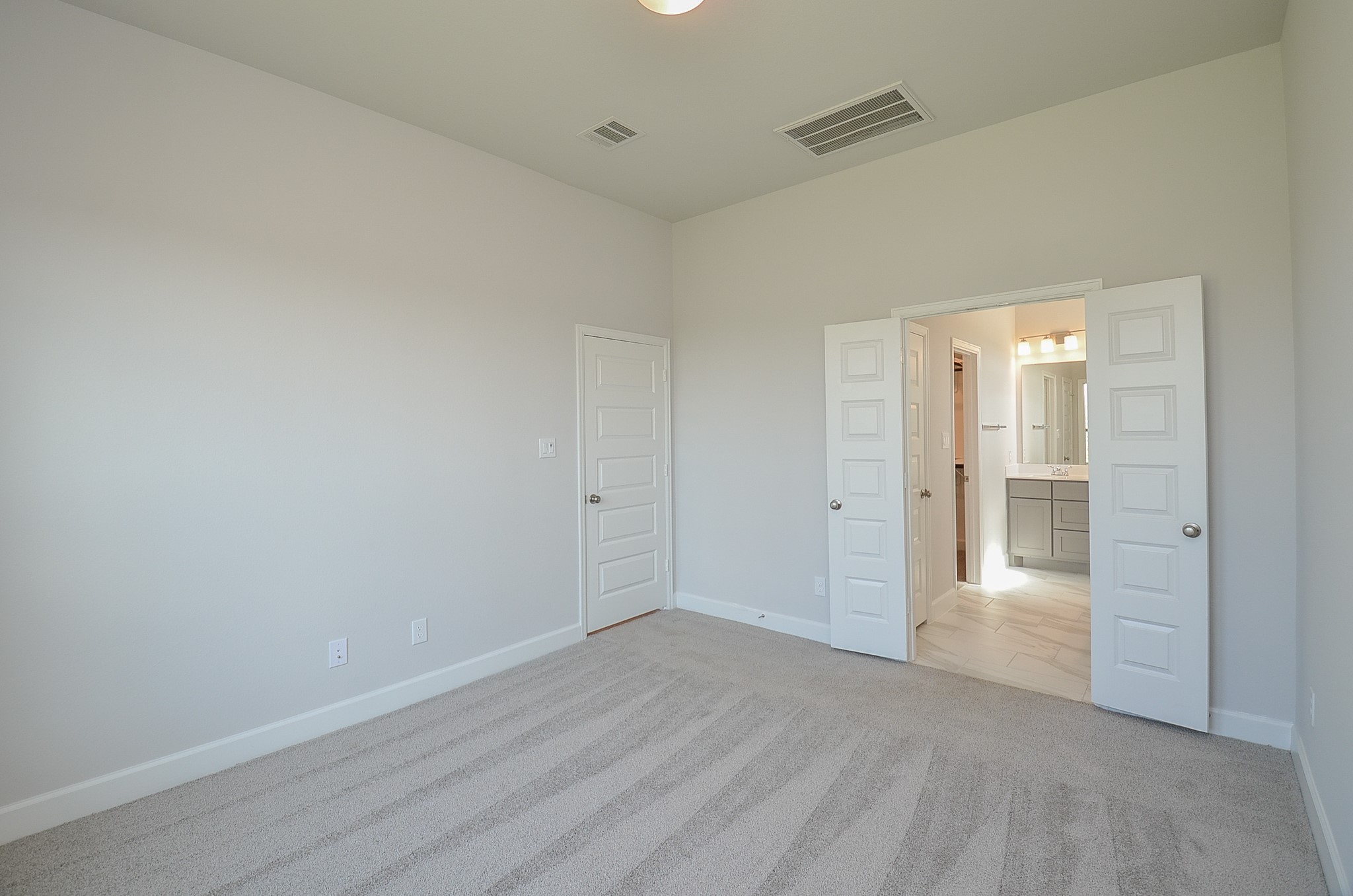 29311 Mesquite Oaks Drive Property Photo 13