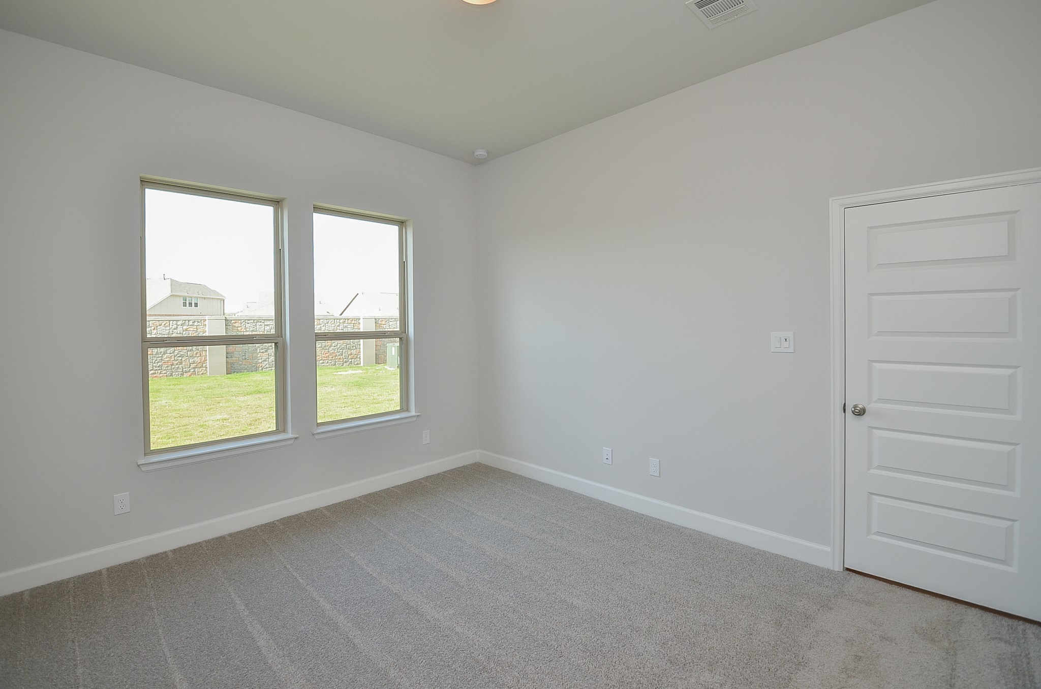 29311 Mesquite Oaks Drive Property Photo 13