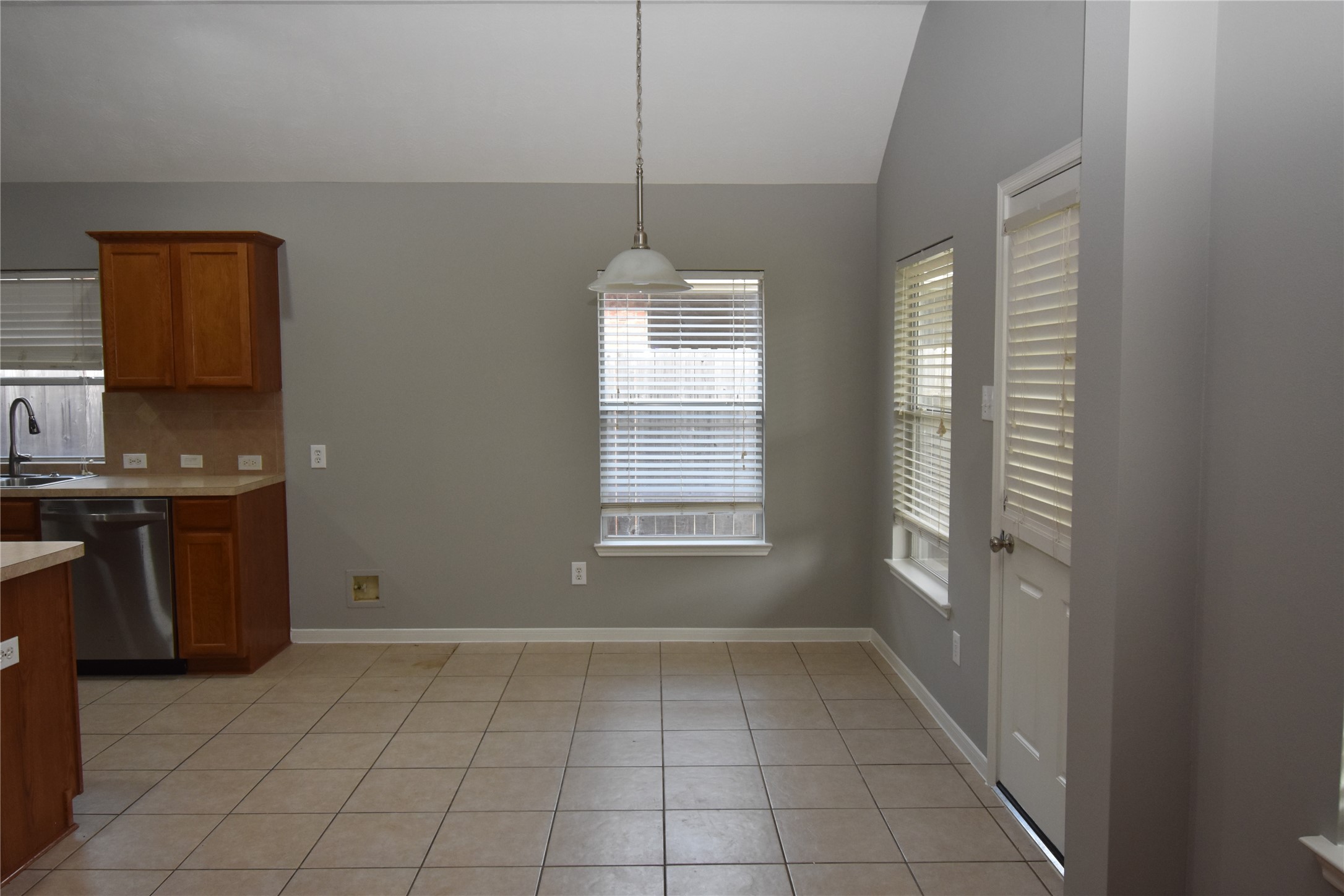 9518 Brackenton Crest Drive Property Photo 8